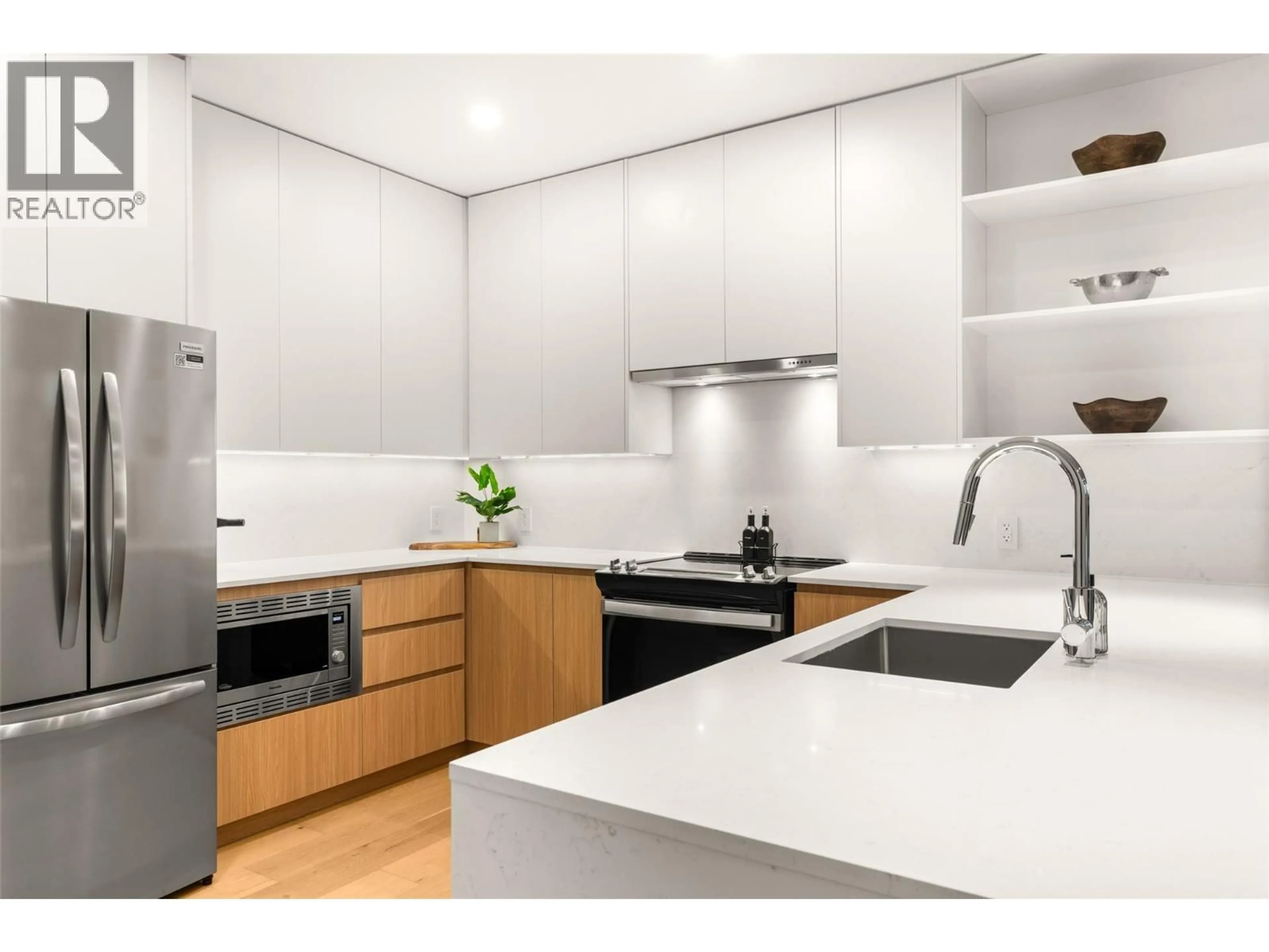 Contemporary kitchen, unknown for 1301 - 1702 COURSIER AVENUE, Revelstoke British Columbia V0E2S3