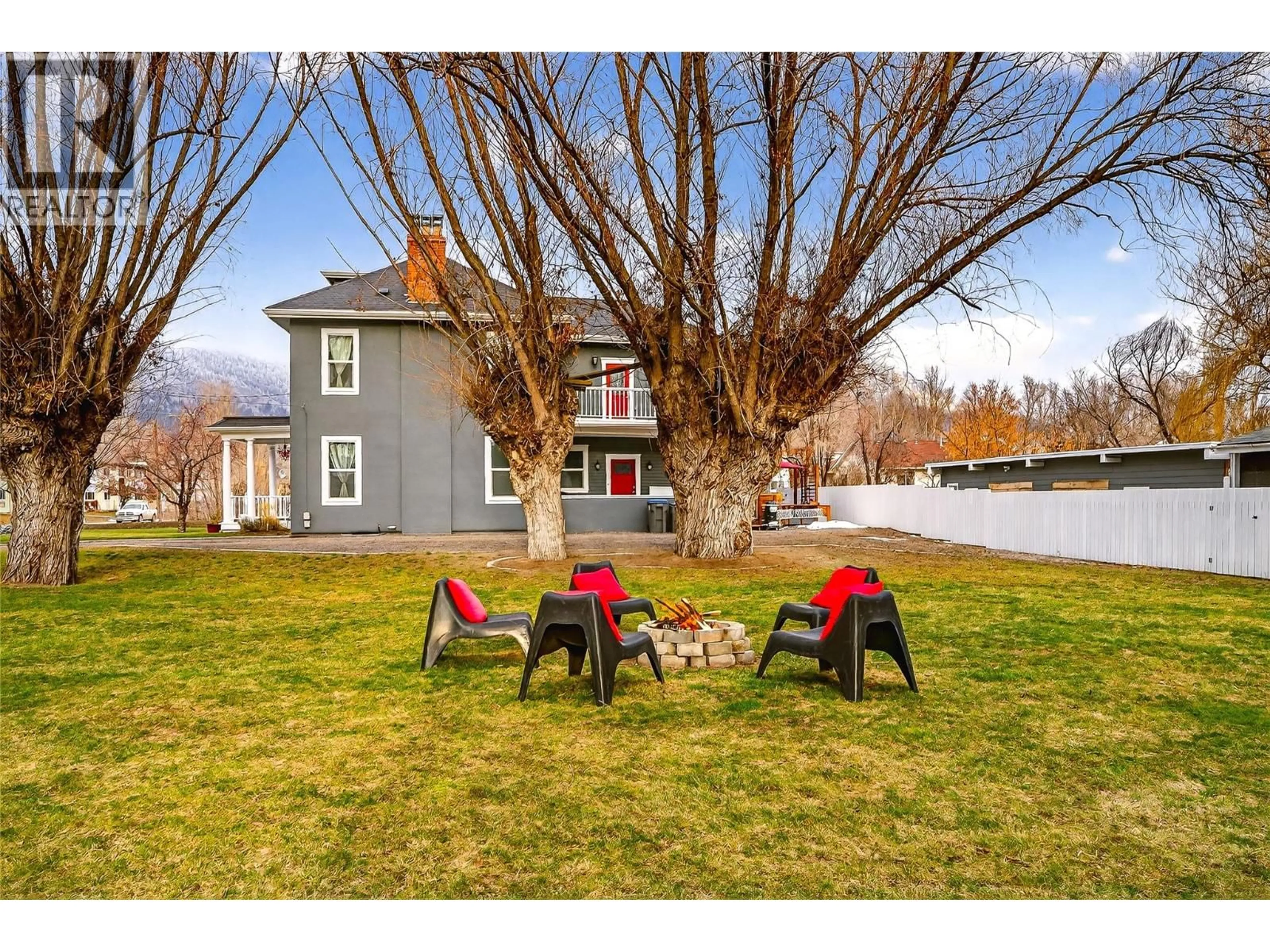 A pic from outside/outdoor area/front of a property/back of a property/a pic from drone, mountain view for 2326 GARCIA STREET, Merritt British Columbia V1K1B8