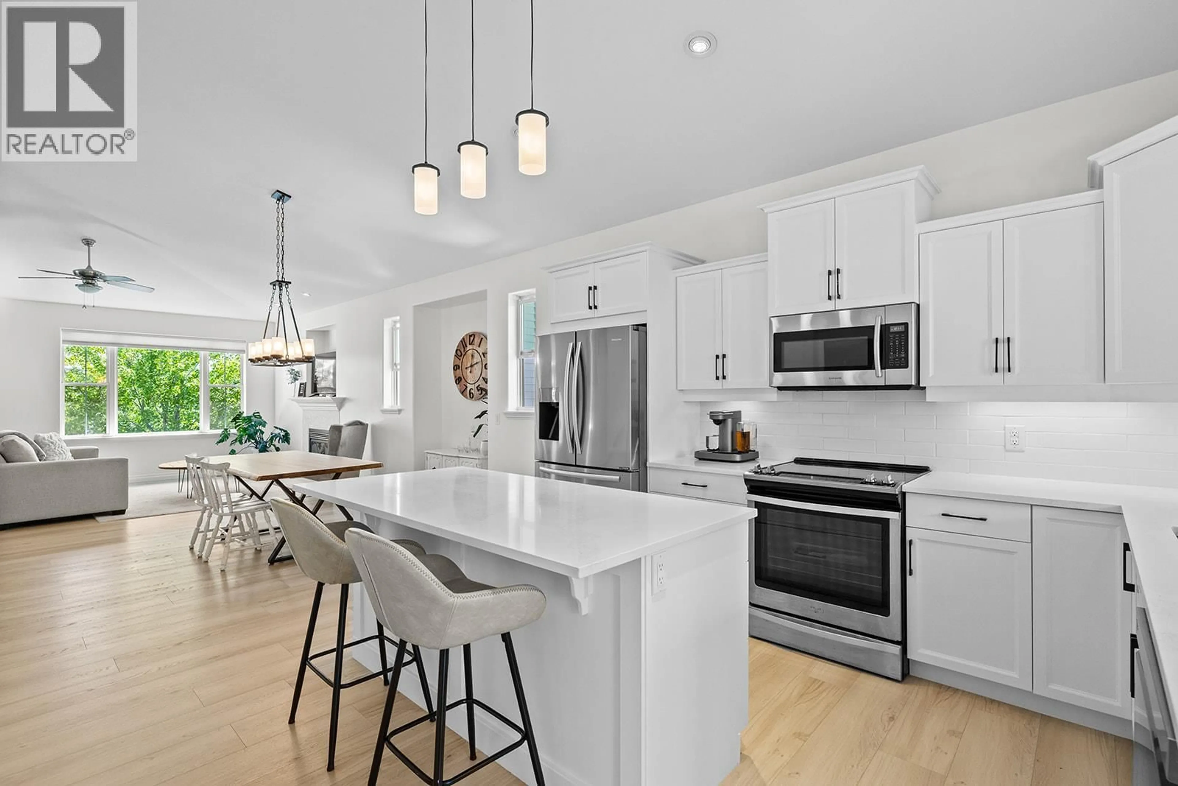 Open concept kitchen, ceramic/tile floor for 2550 COPPER RIDGE DRIVE, West Kelowna British Columbia V4T2X6