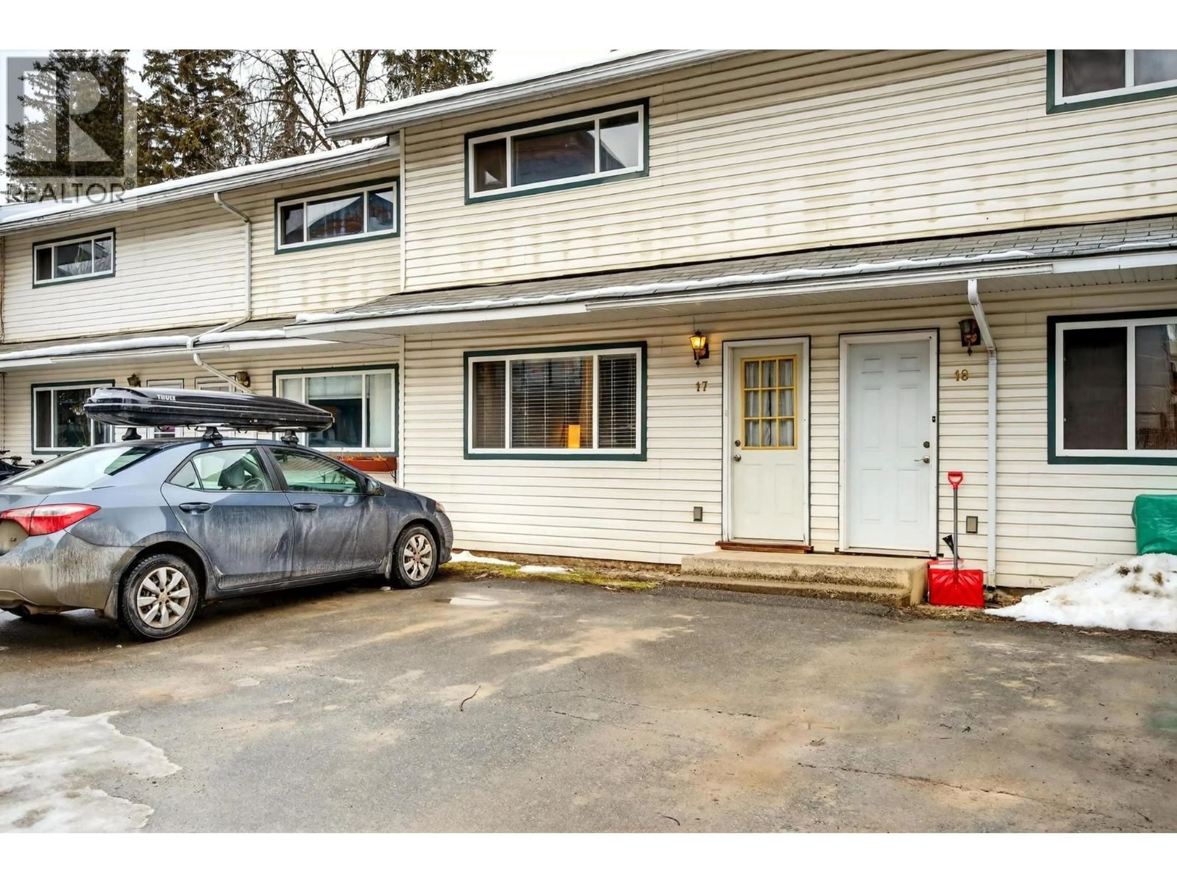 Unknown for 17 - 400 5TH AVENUE SOUTH, Golden British Columbia V0A1H0