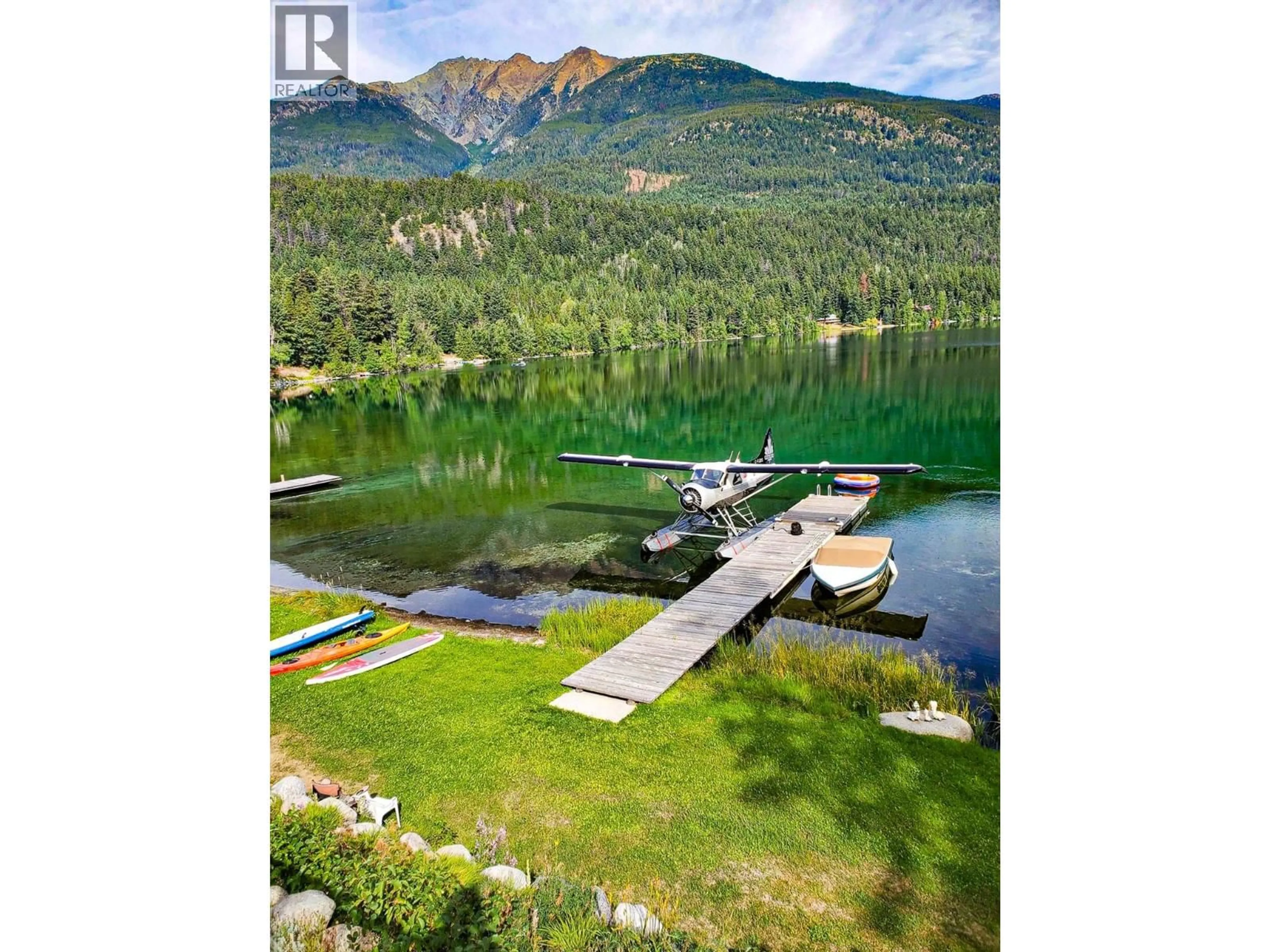 A pic from outside/outdoor area/front of a property/back of a property/a pic from drone, water/lake/river/ocean view for 7068 GUN LAKE WEST ROAD, Gold Bridge British Columbia V0K1P0