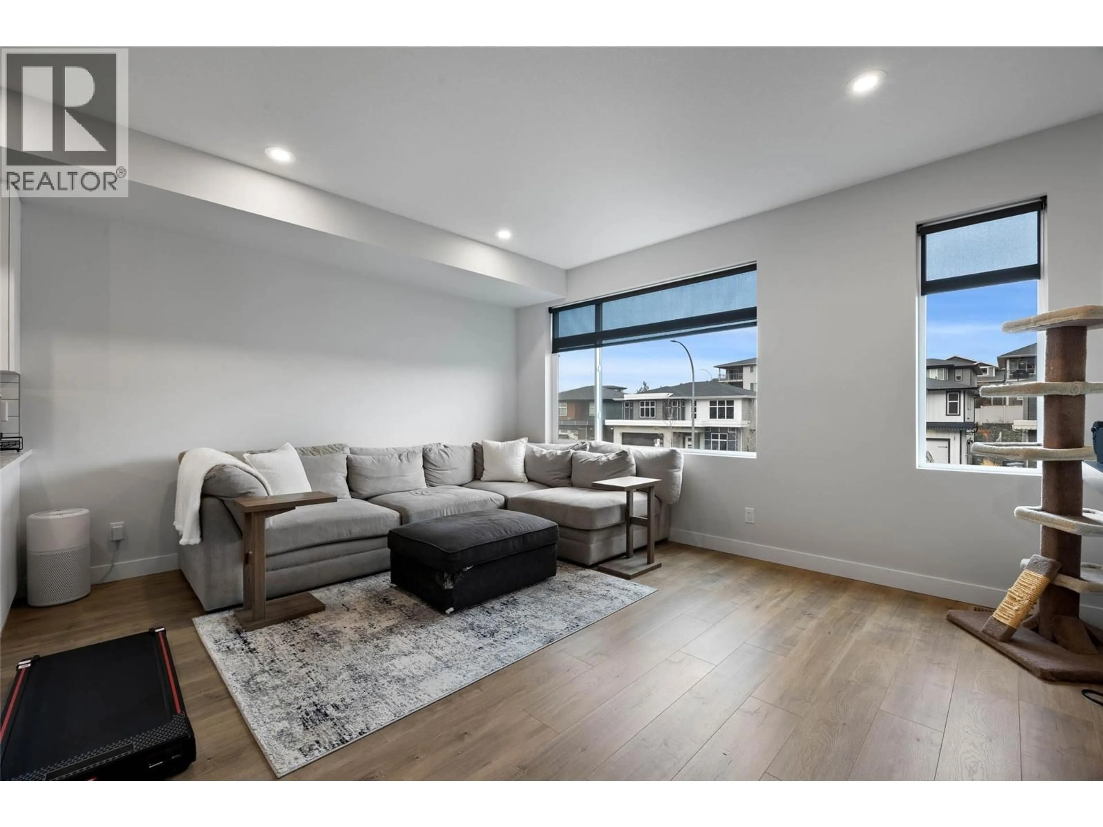 Living room with furniture, unknown for 105 - 1901 QU'APPELLE BOULEVARD, Kamloops British Columbia V2E0C9