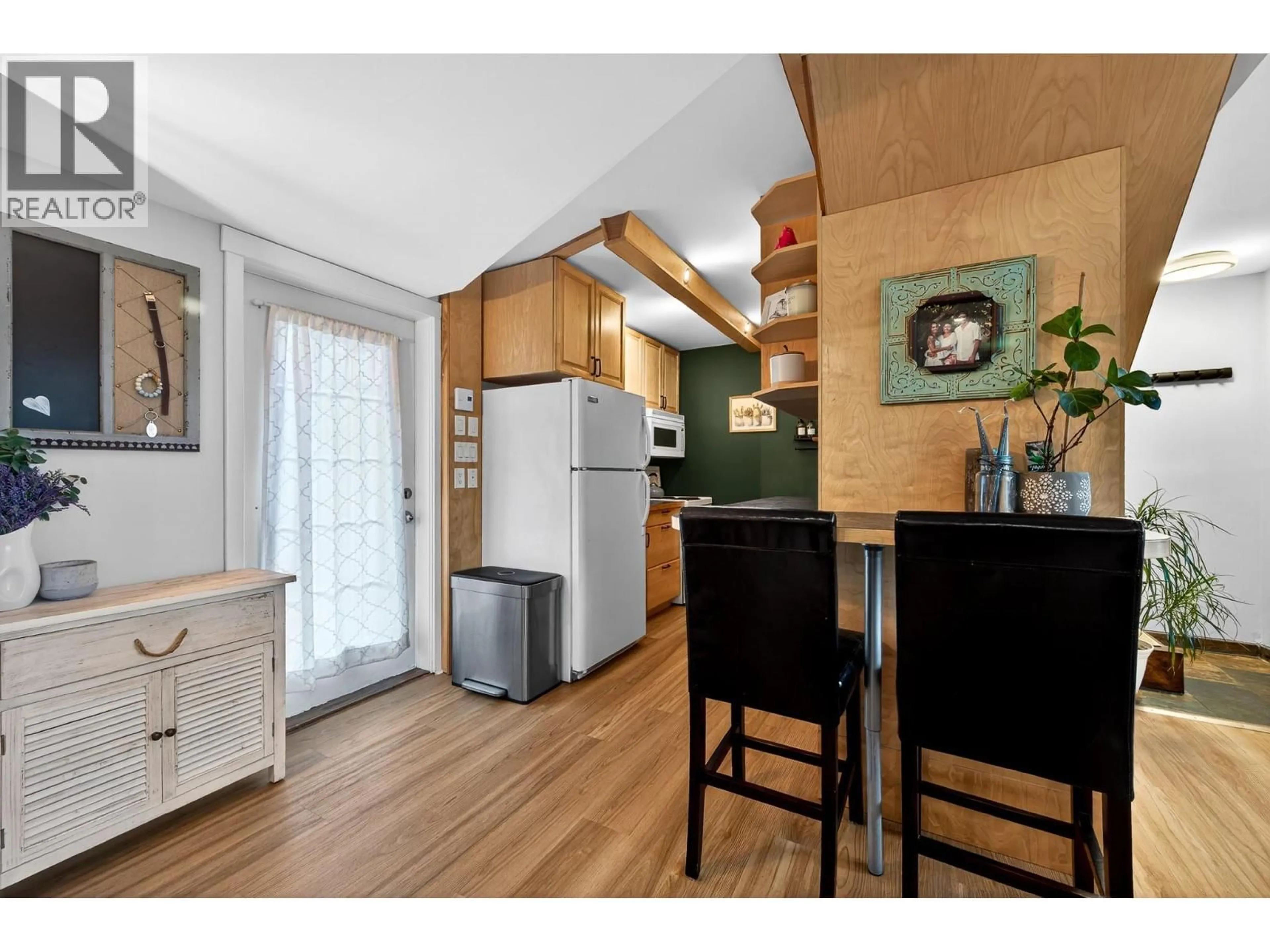 Open concept kitchen, wood/laminate floor for 114 - 870 MCQUEEN DRIVE, Kamloops British Columbia V2B7X9