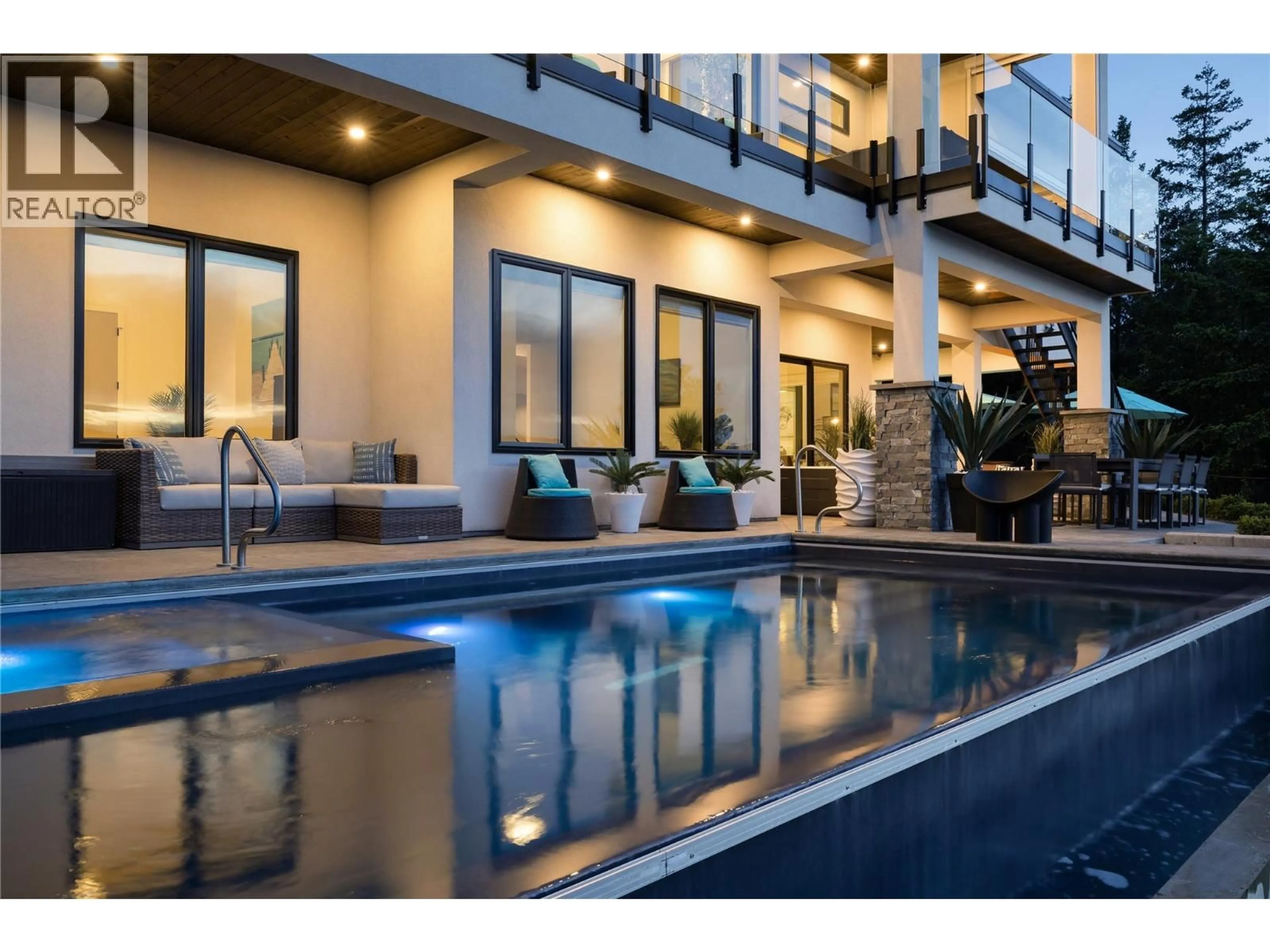 Pool for 392 STELLAR DRIVE, Kelowna British Columbia V1W4K4