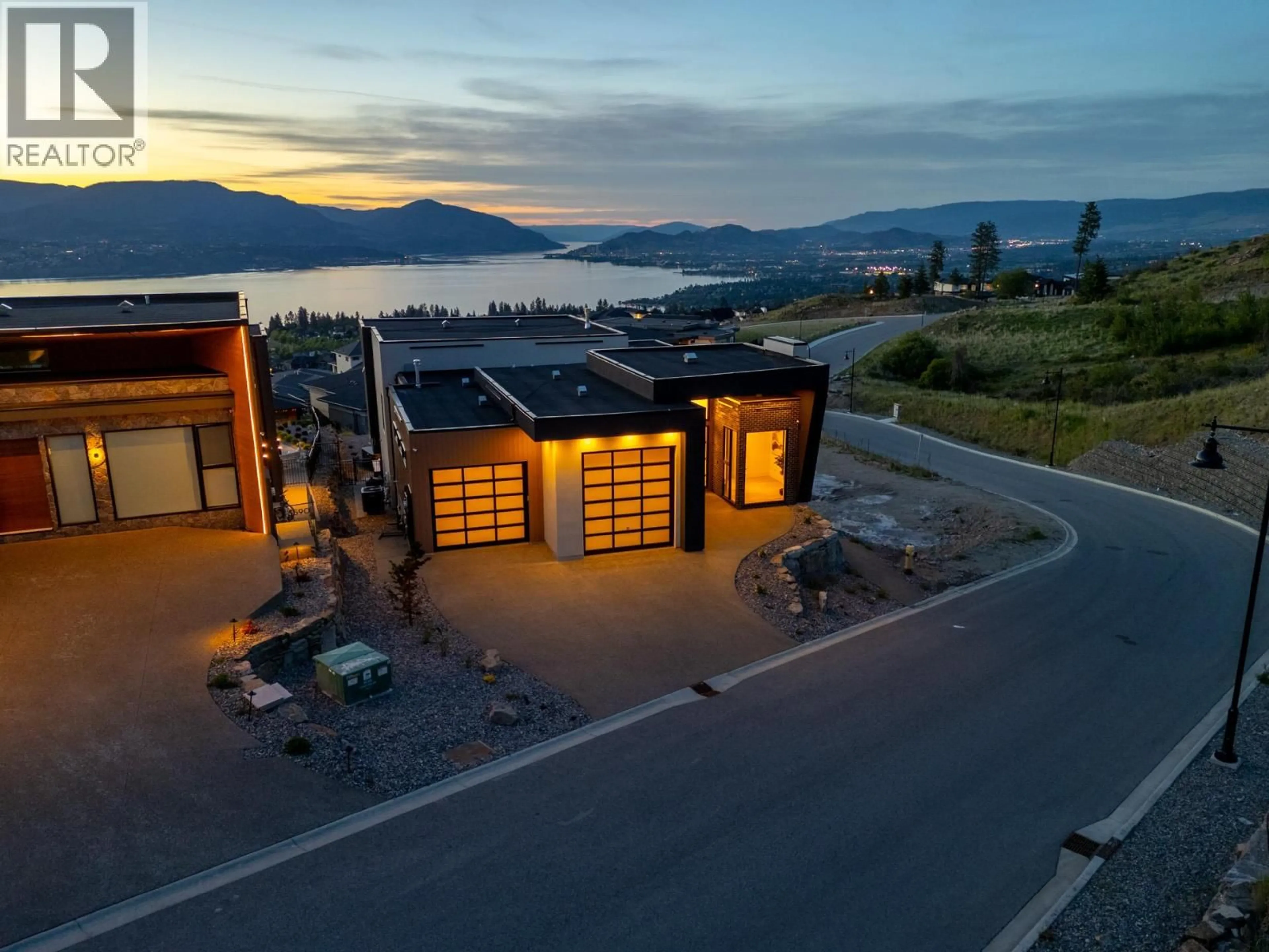 A pic from outside/outdoor area/front of a property/back of a property/a pic from drone, unknown for 5584 UPPER MISSION COURT, Kelowna British Columbia V1W0C5