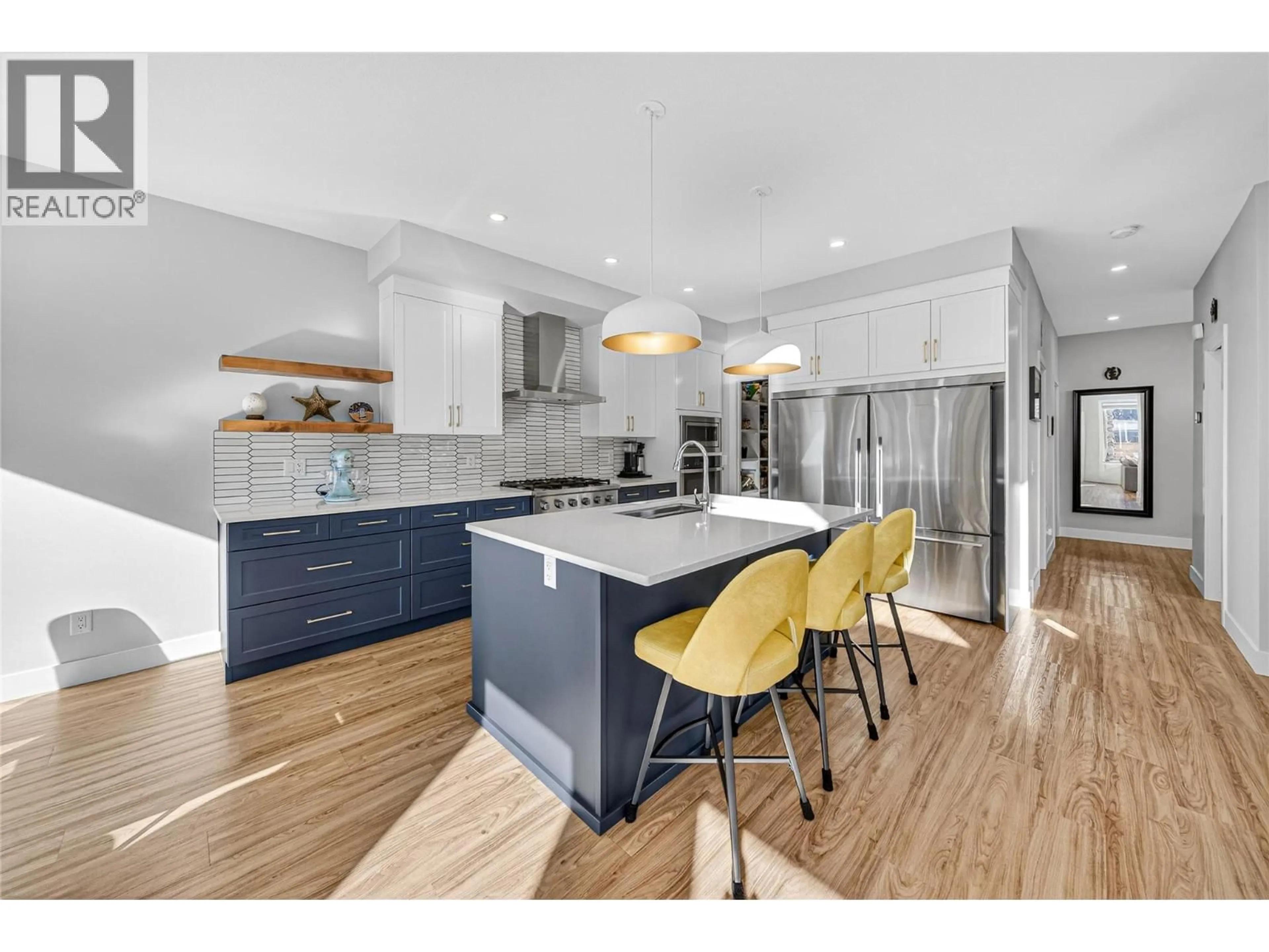Open concept kitchen, unknown for 2403 OSPREY COURT, Sparwood British Columbia V0B2G2