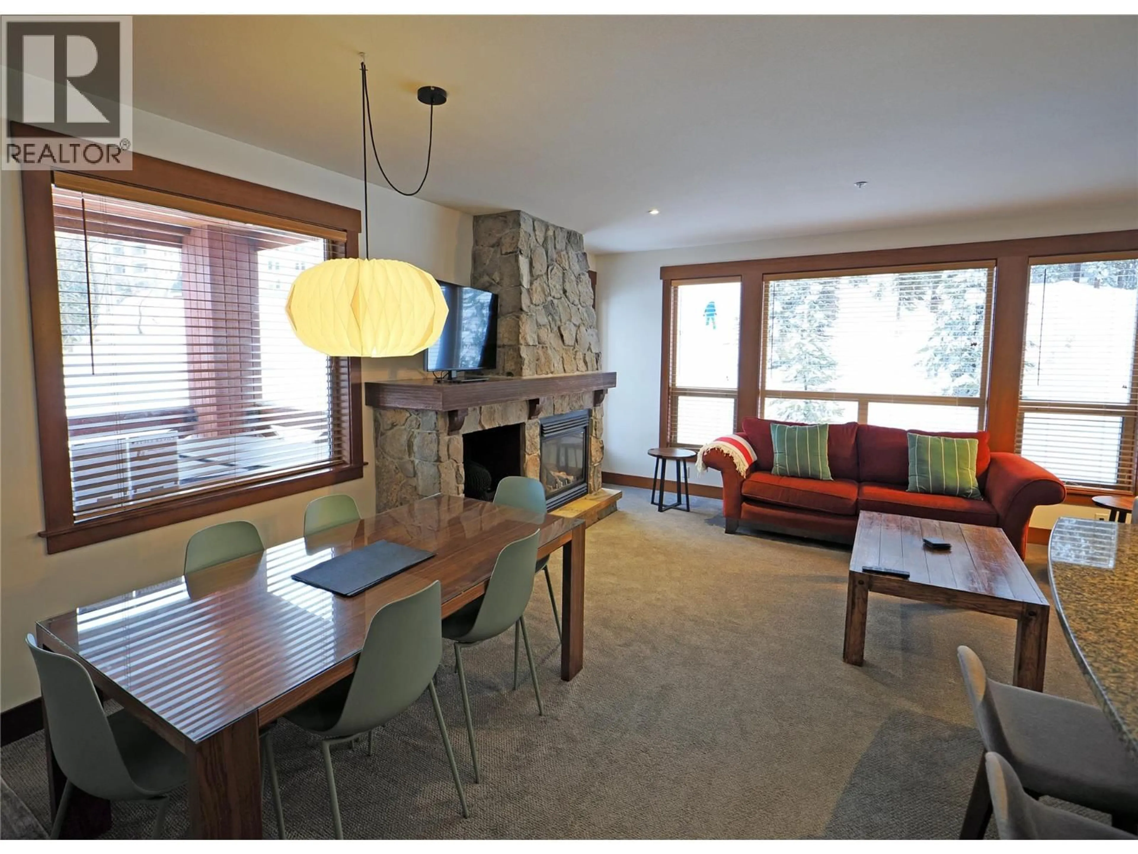 Dining room, wood/laminate floor for 304 - 5257 BIG WHITE ROAD, Big White British Columbia V1P1P3