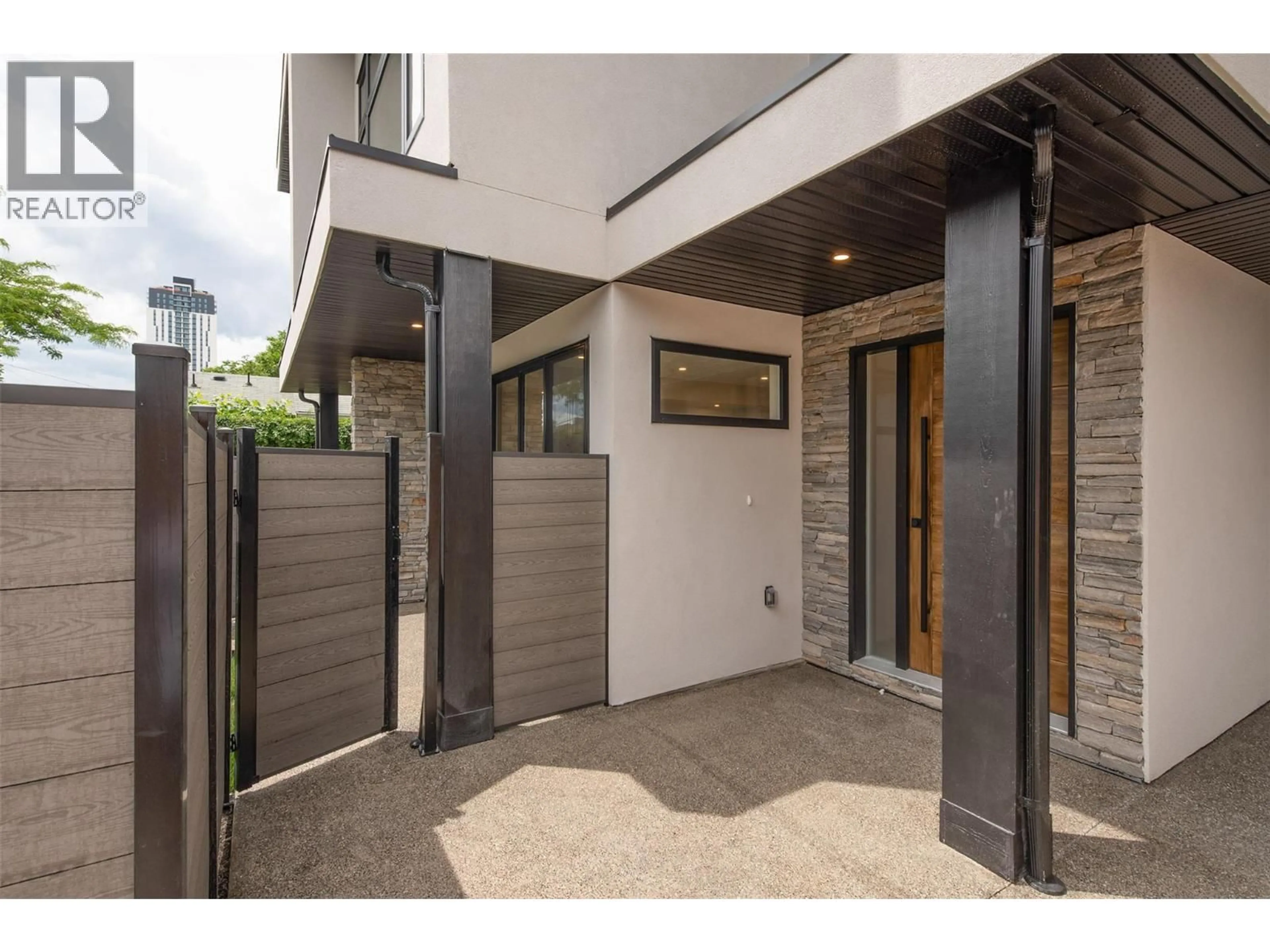 Unknown for 4 - 839 LAWSON AVENUE, Kelowna British Columbia V1Y6S9