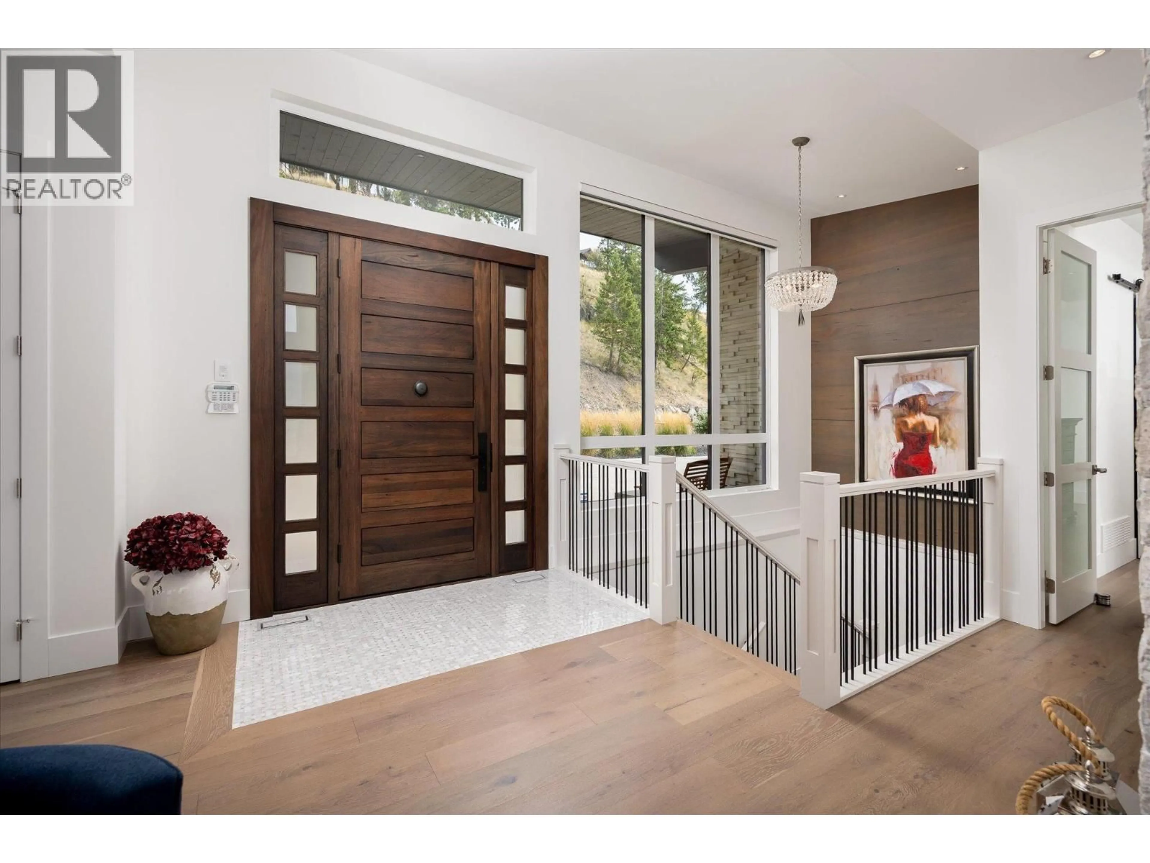 Indoor entryway for 142 RED SKY COURT, Kelowna British Columbia V1V3G4