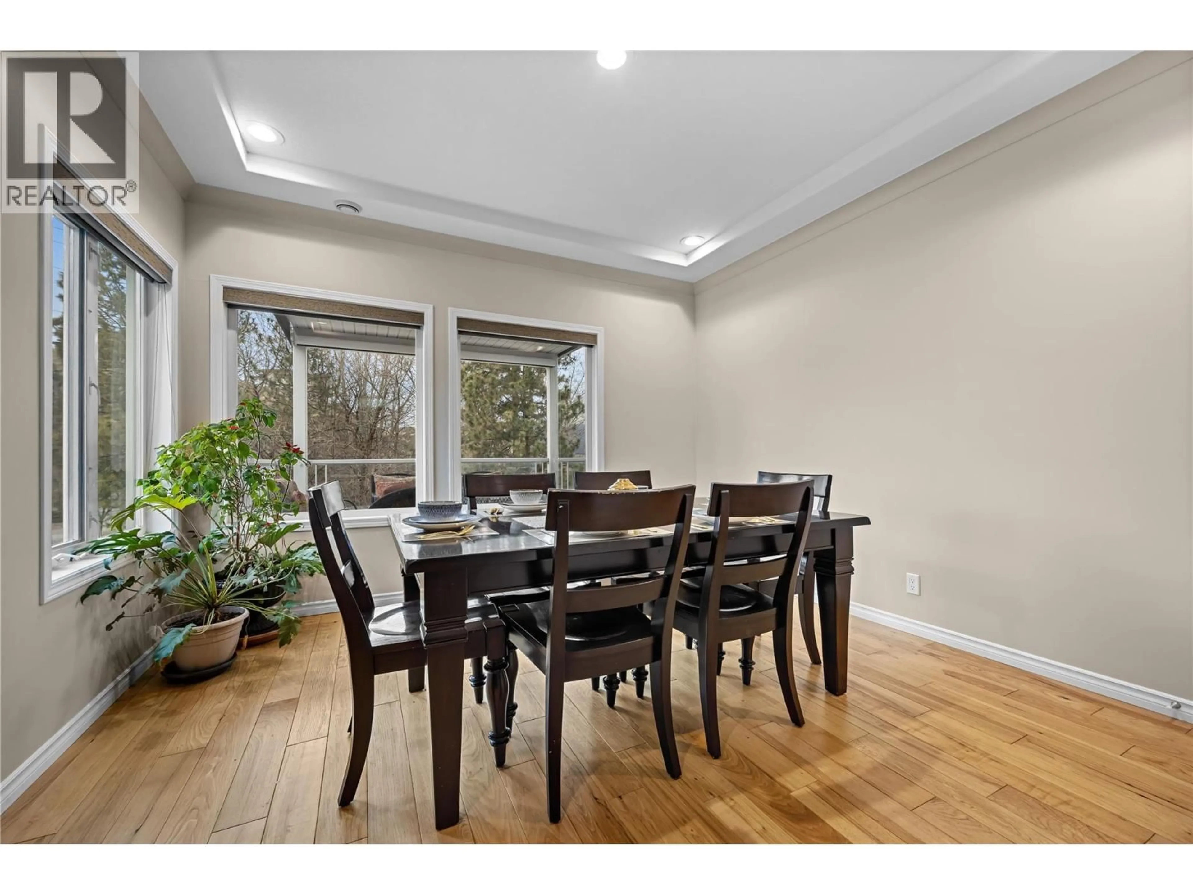 Dining room, wood/laminate floor for 240 HERITAGE BOULEVARD, Okanagan Falls British Columbia V0H1R3