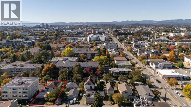 2639 PRIOR STREET, Victoria 2
