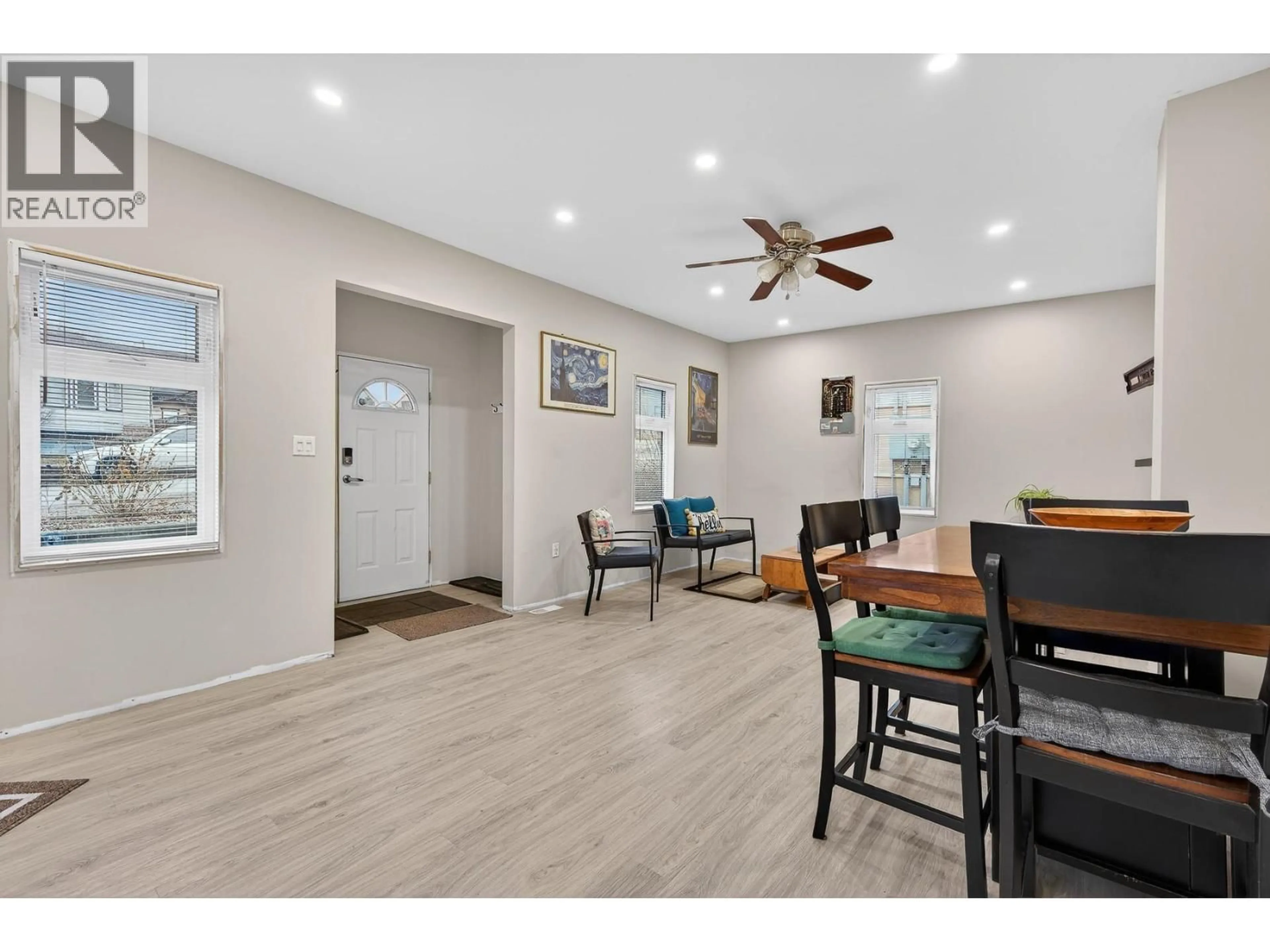 Unknown for 2004 33 STREET, Vernon British Columbia V1T5R6