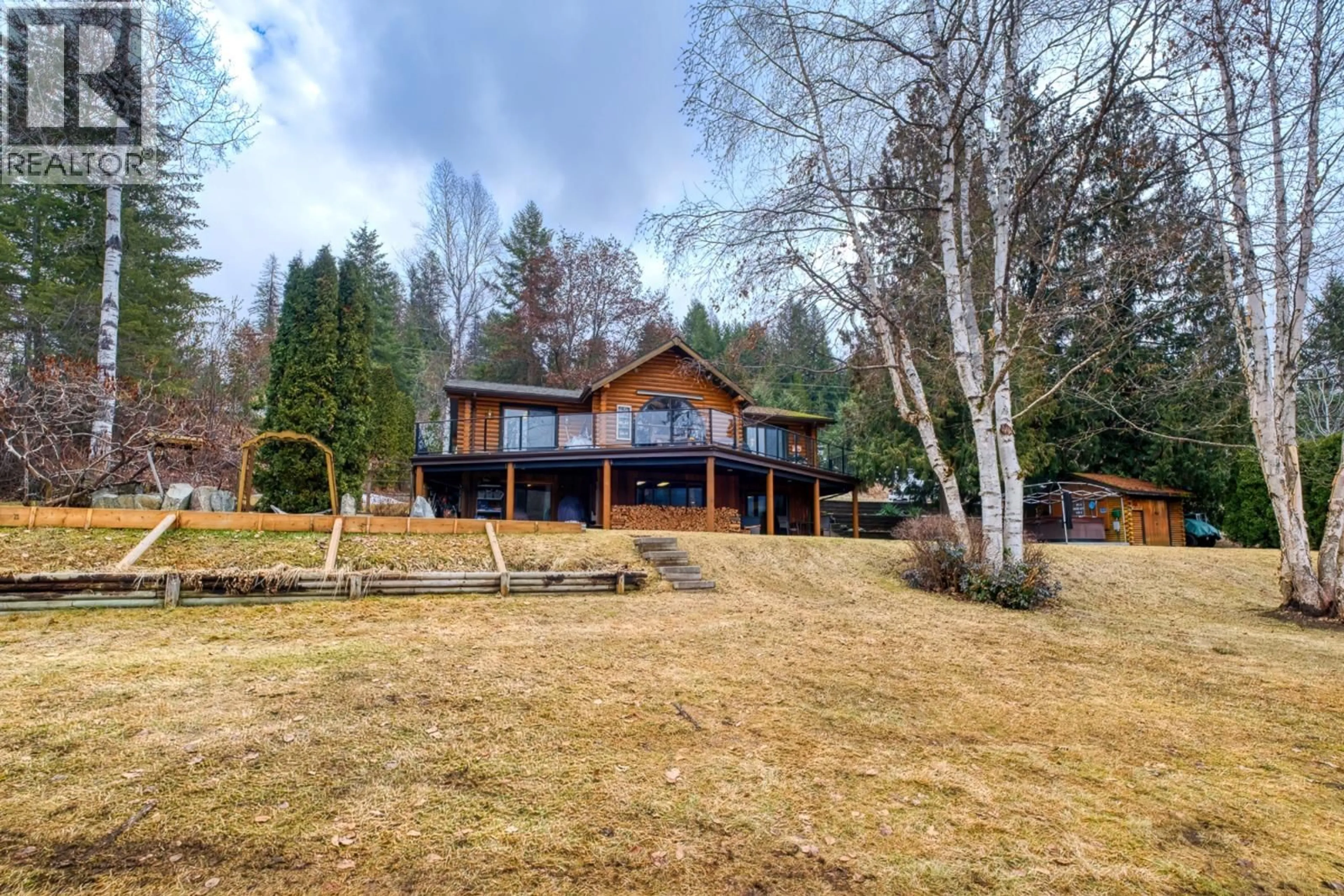 A pic from outside/outdoor area/front of a property/back of a property/a pic from drone, unknown for 1851 GREEN ROAD, Fruitvale British Columbia V0G1Y0