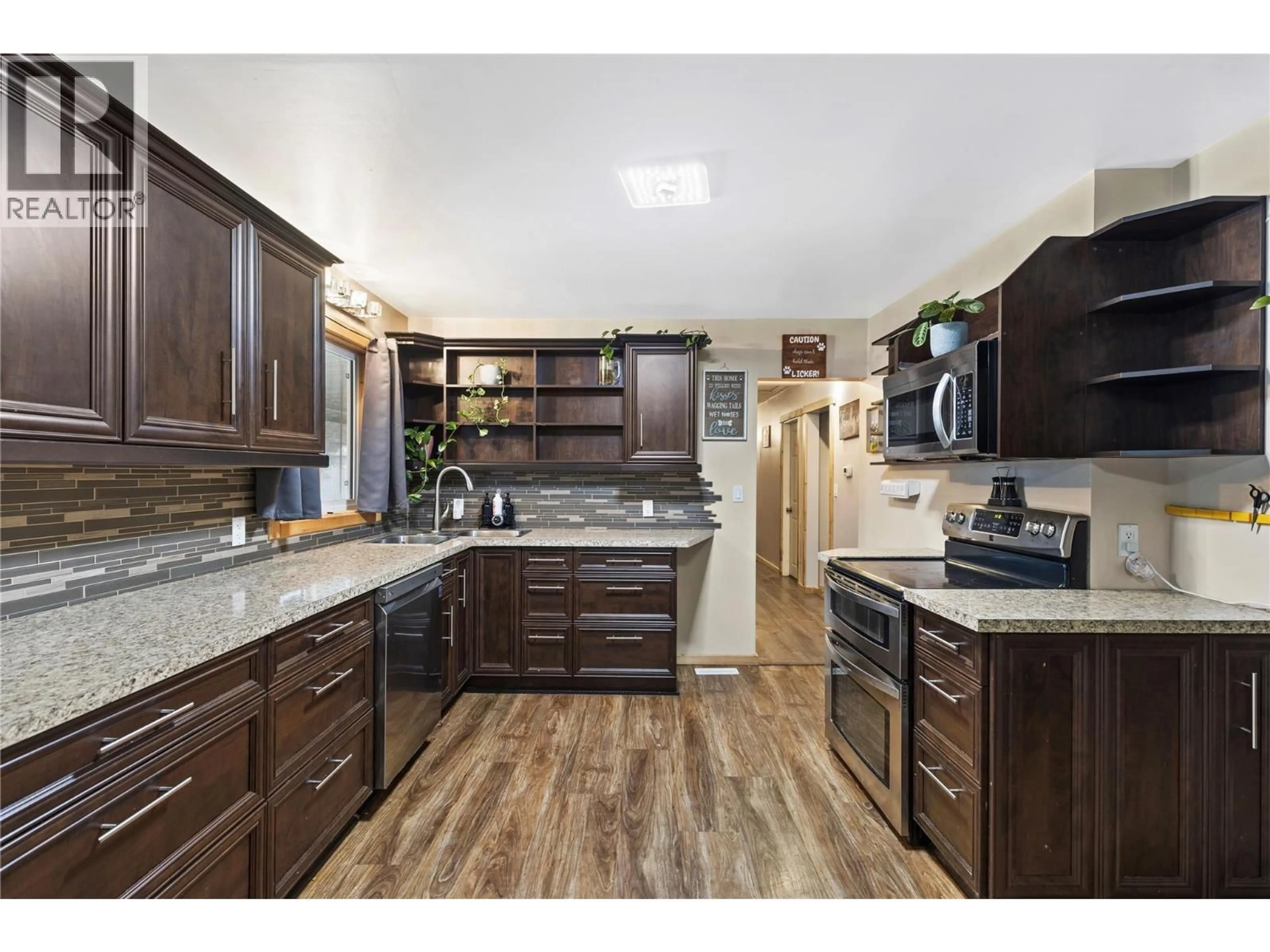 Open concept kitchen, unknown for 4359 BORTHWICK AVENUE, Barriere British Columbia V0E1E0