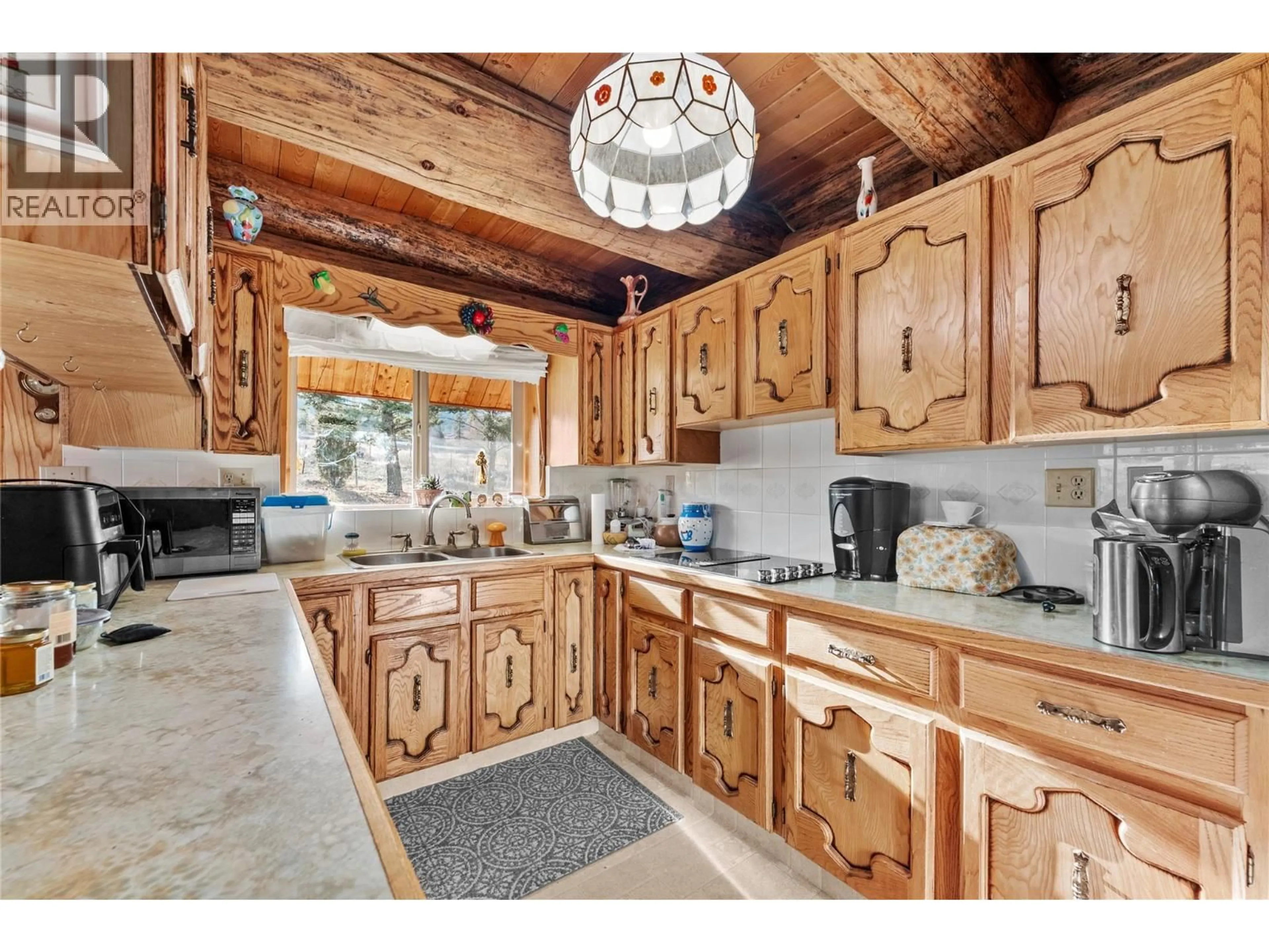 Rustic kitchen, unknown for 939 COLDWATER ROAD, Merritt British Columbia V1K1B8