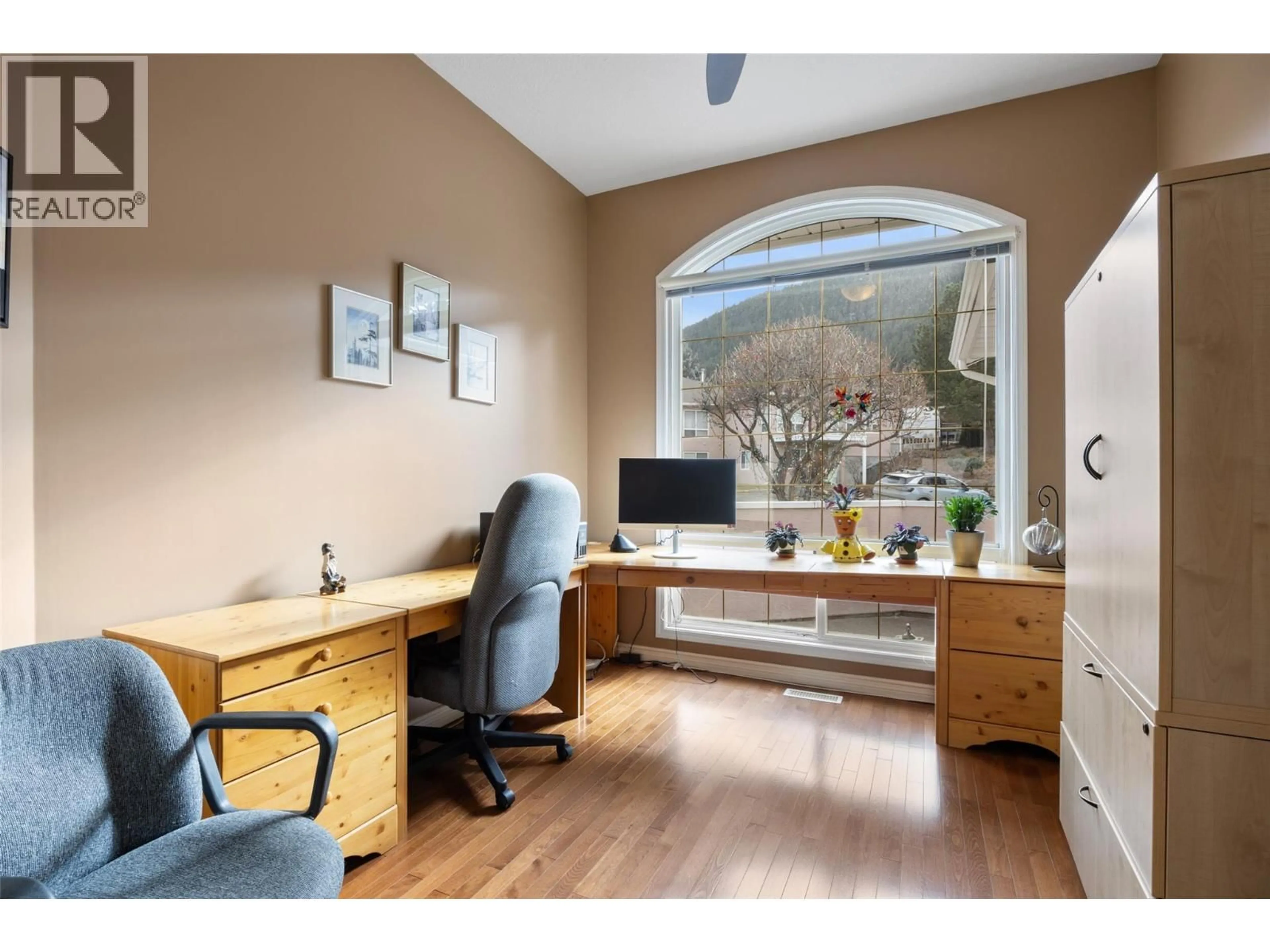 A pic of a room for 15 - 2630 NECHAKO DRIVE, Kamloops British Columbia V2E2C9