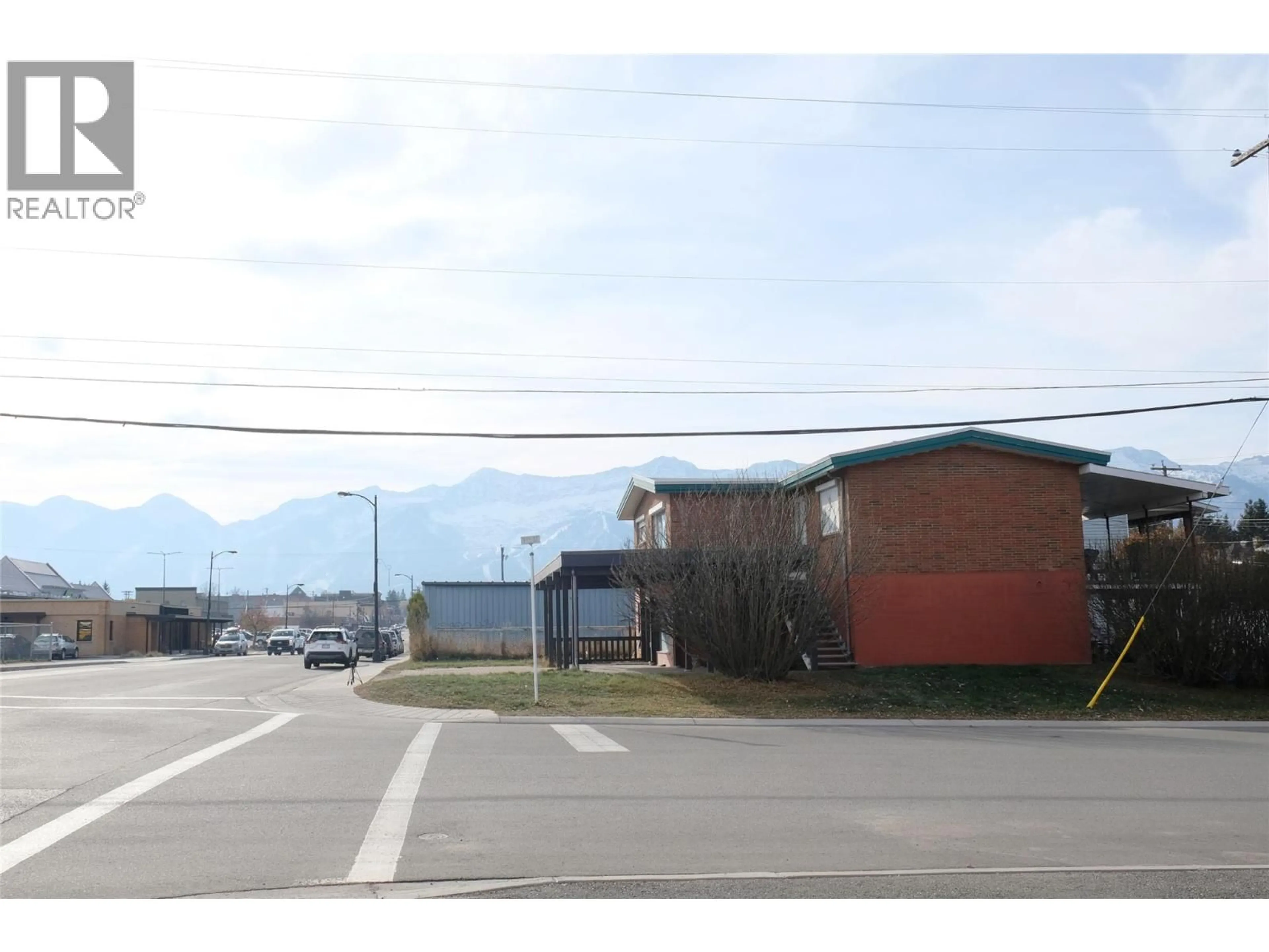 Blurry image for 891 2ND AVENUE, Fernie British Columbia V0B1M0