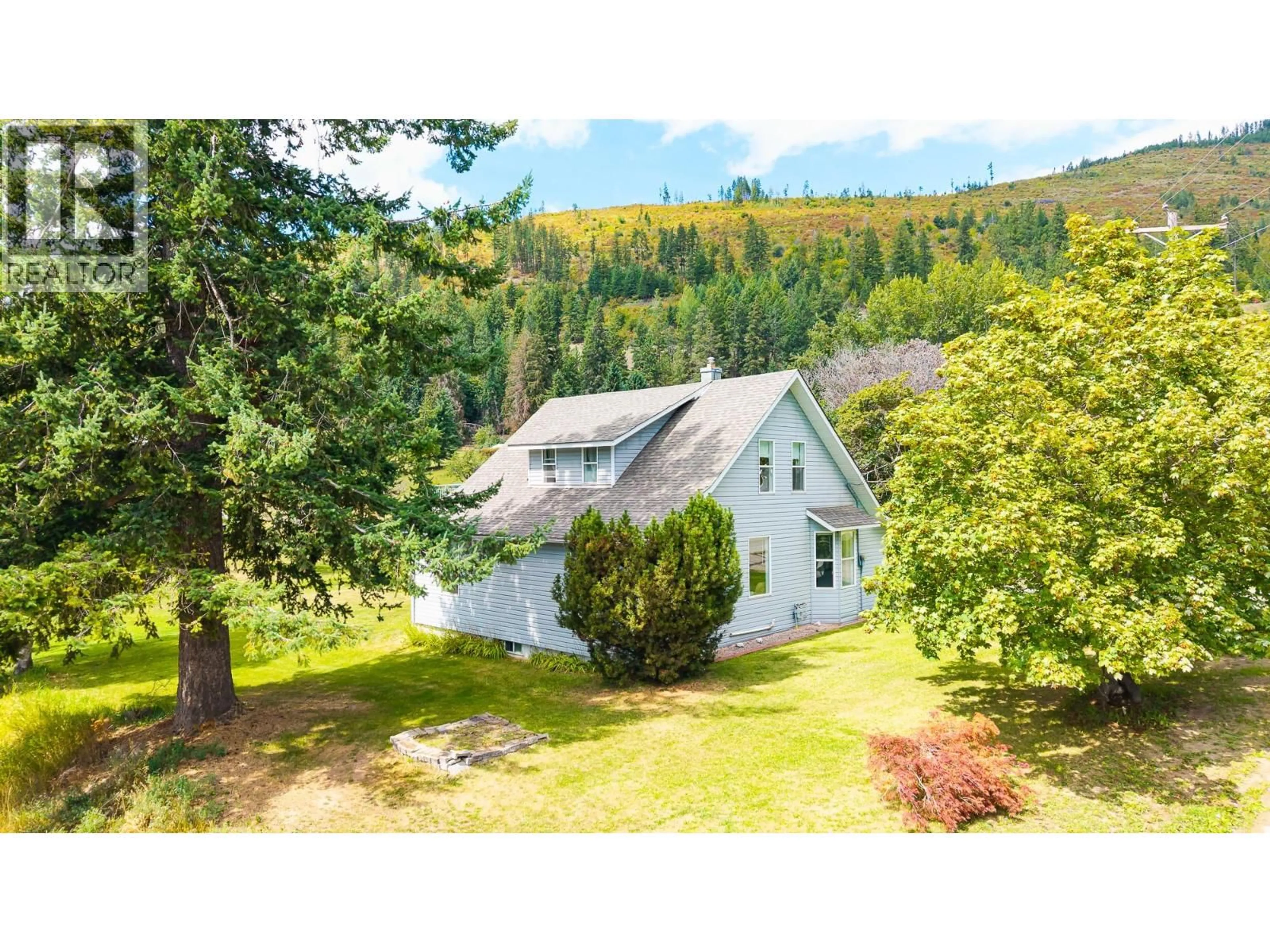 A pic from outside/outdoor area/front of a property/back of a property/a pic from drone, unknown for 5315 CORY ROAD, Wynndel British Columbia V0B2N1