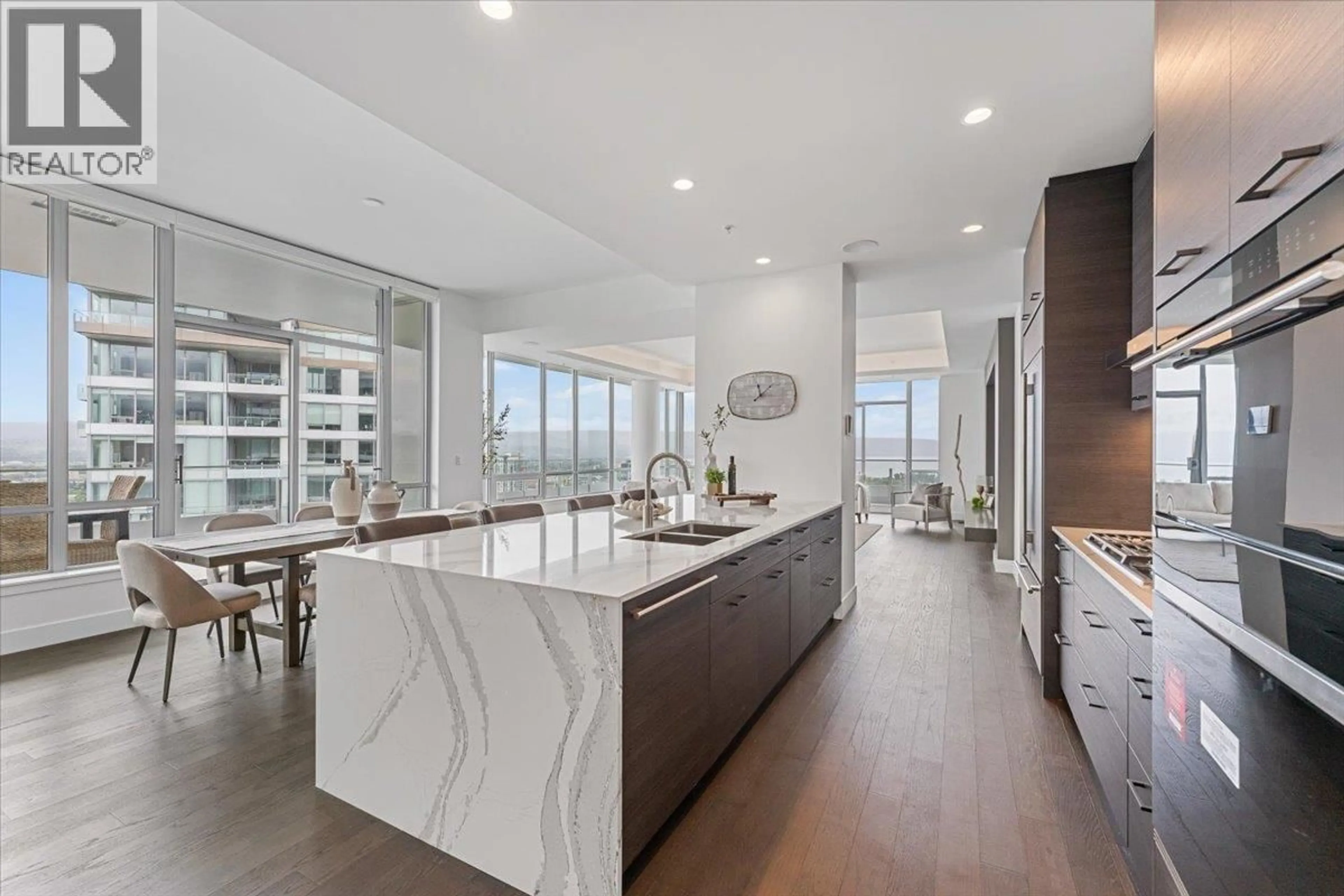 Open concept kitchen, ceramic/tile floor for 2601 - 1181 SUNSET DRIVE, Kelowna British Columbia V1Y0J4