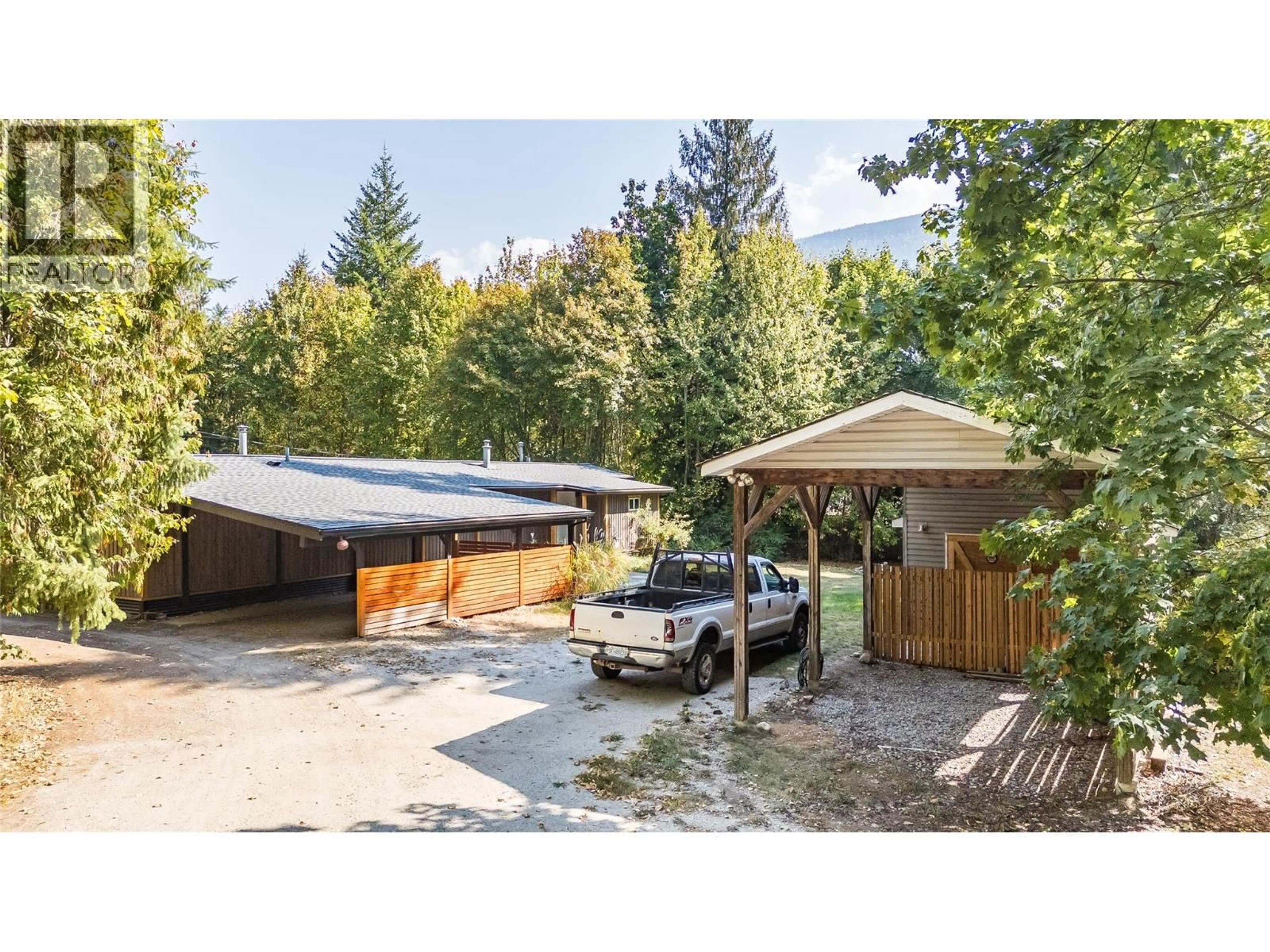 A pic from outside/outdoor area/front of a property/back of a property/a pic from drone, unknown for 2806 3A HIGHWAY, Nelson British Columbia V1L6L9