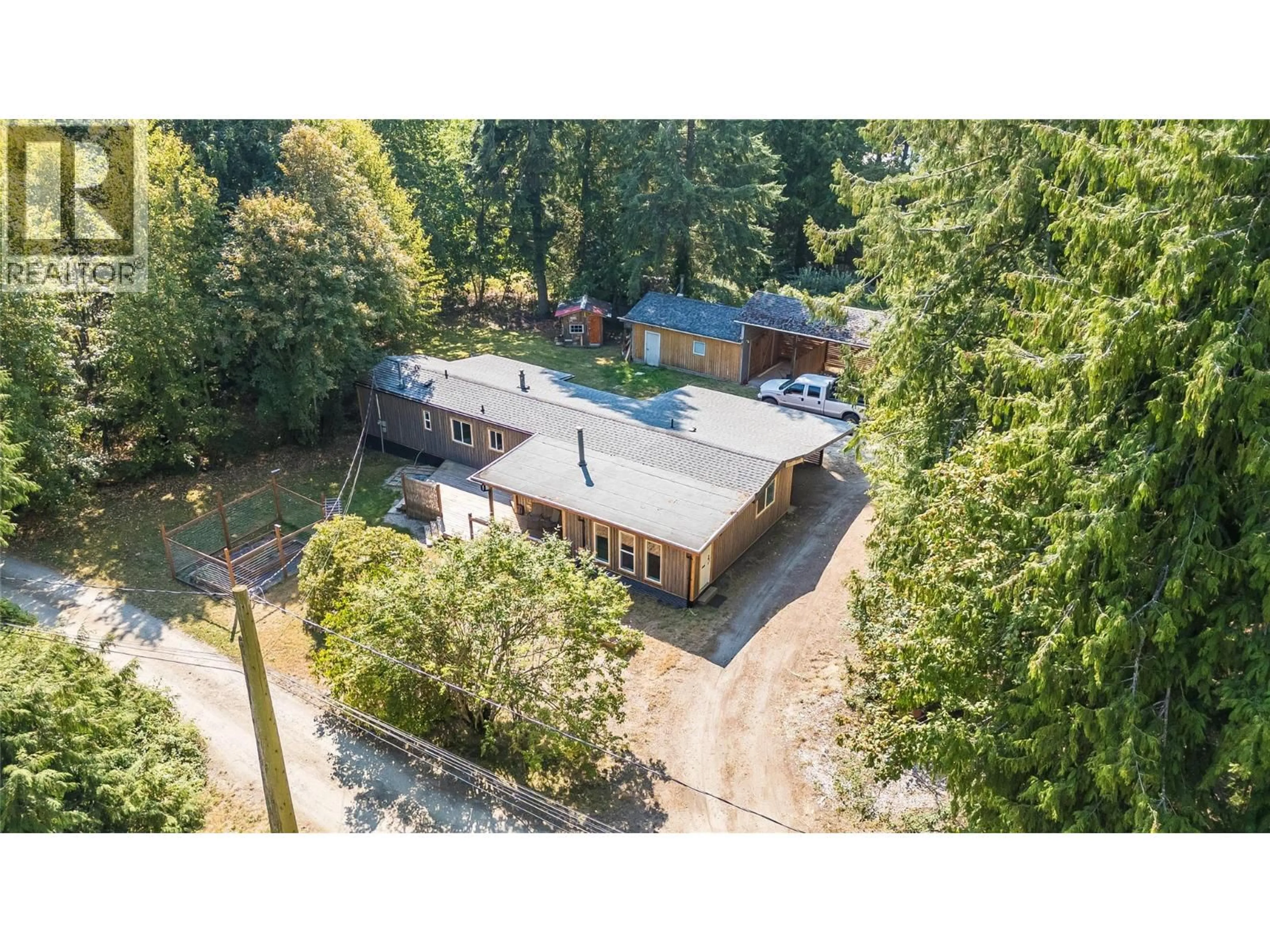 A pic from outside/outdoor area/front of a property/back of a property/a pic from drone, unknown for 2806 3A HIGHWAY, Nelson British Columbia V1L6L9