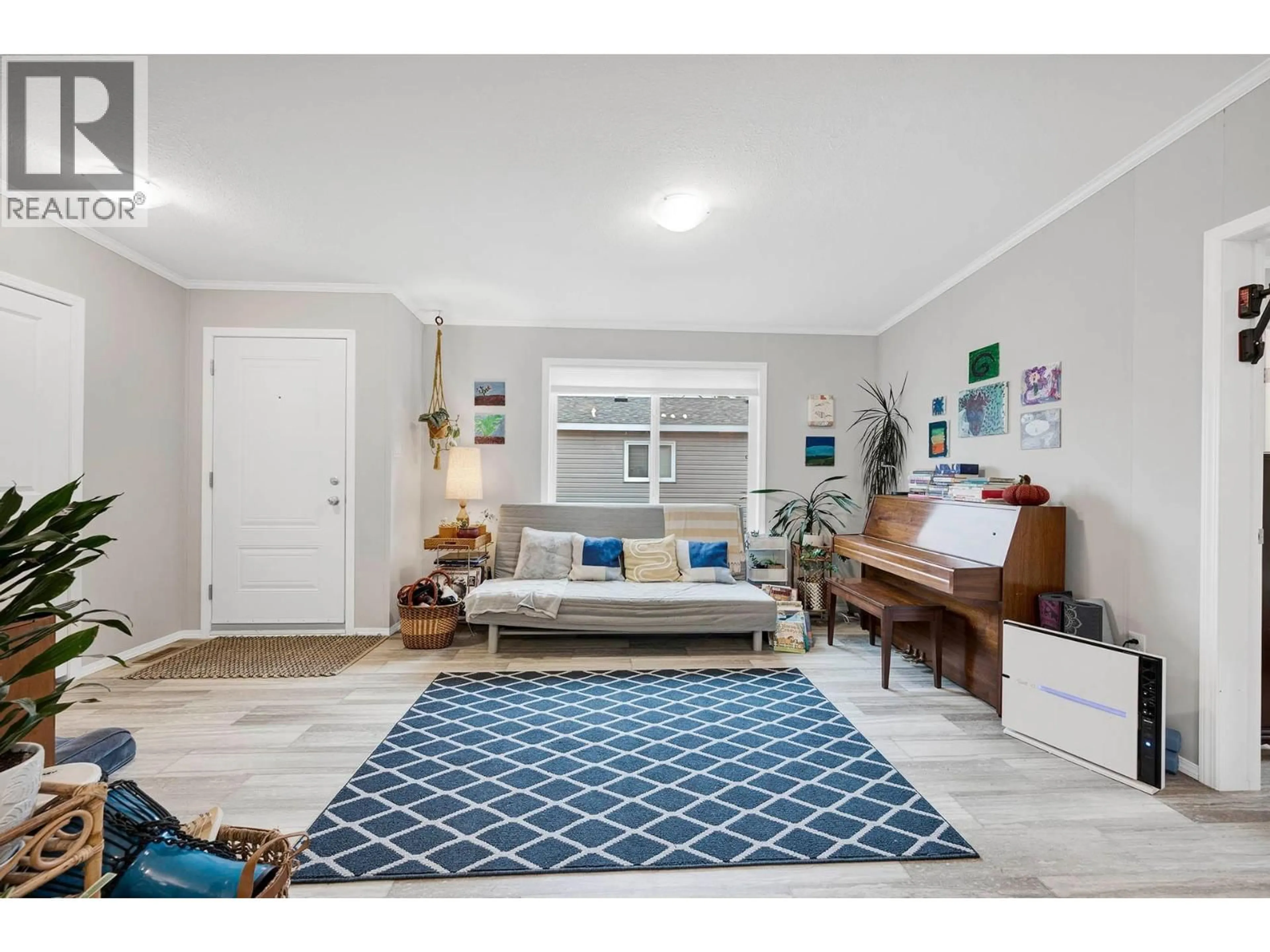 Living room with furniture, unknown for 3 - 235 AYLMER ROAD, Chase British Columbia V0E1M0