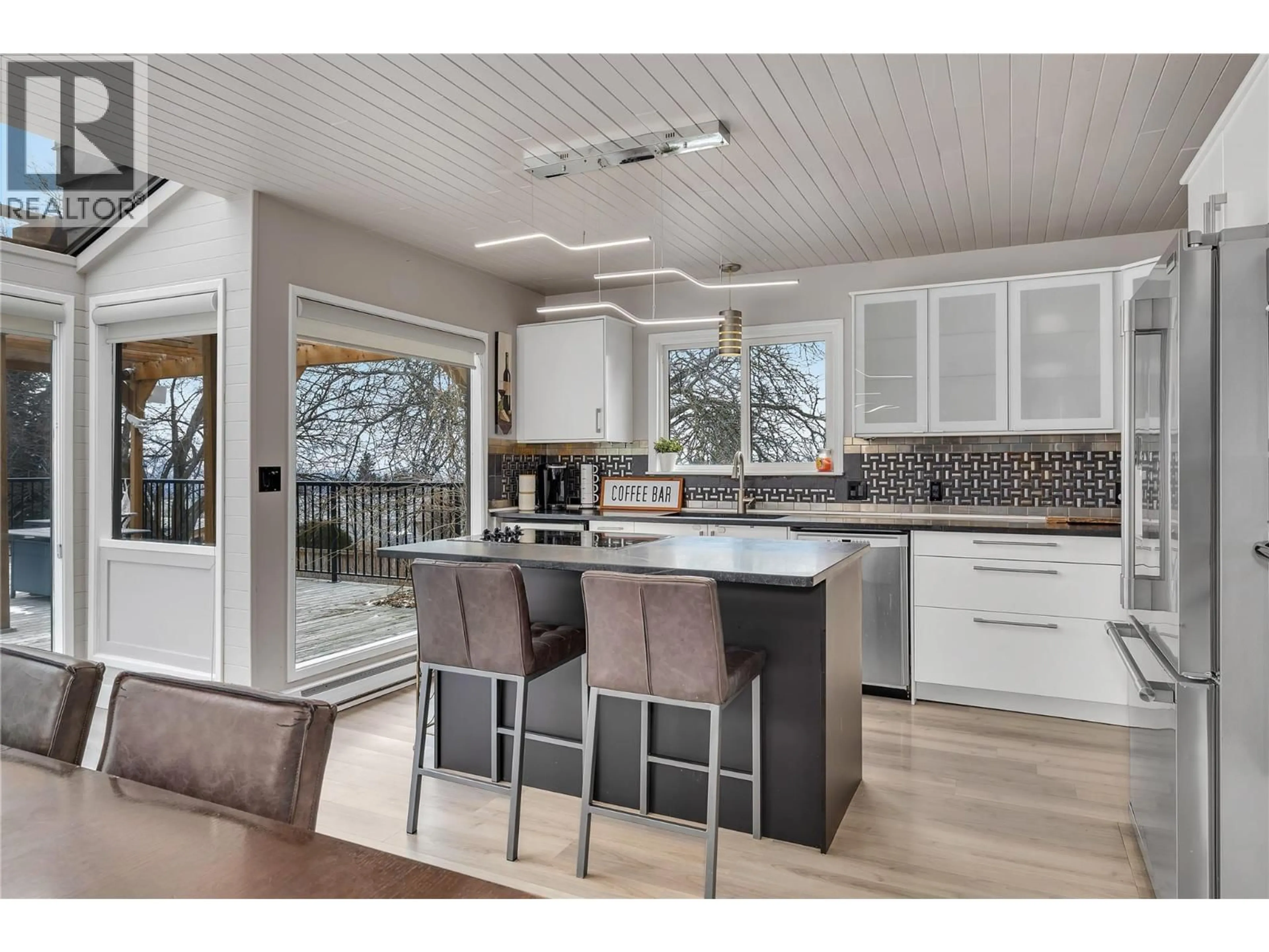 Open concept kitchen, unknown for 2535 WINNIPEG ROAD, West Kelowna British Columbia V1Z2C6