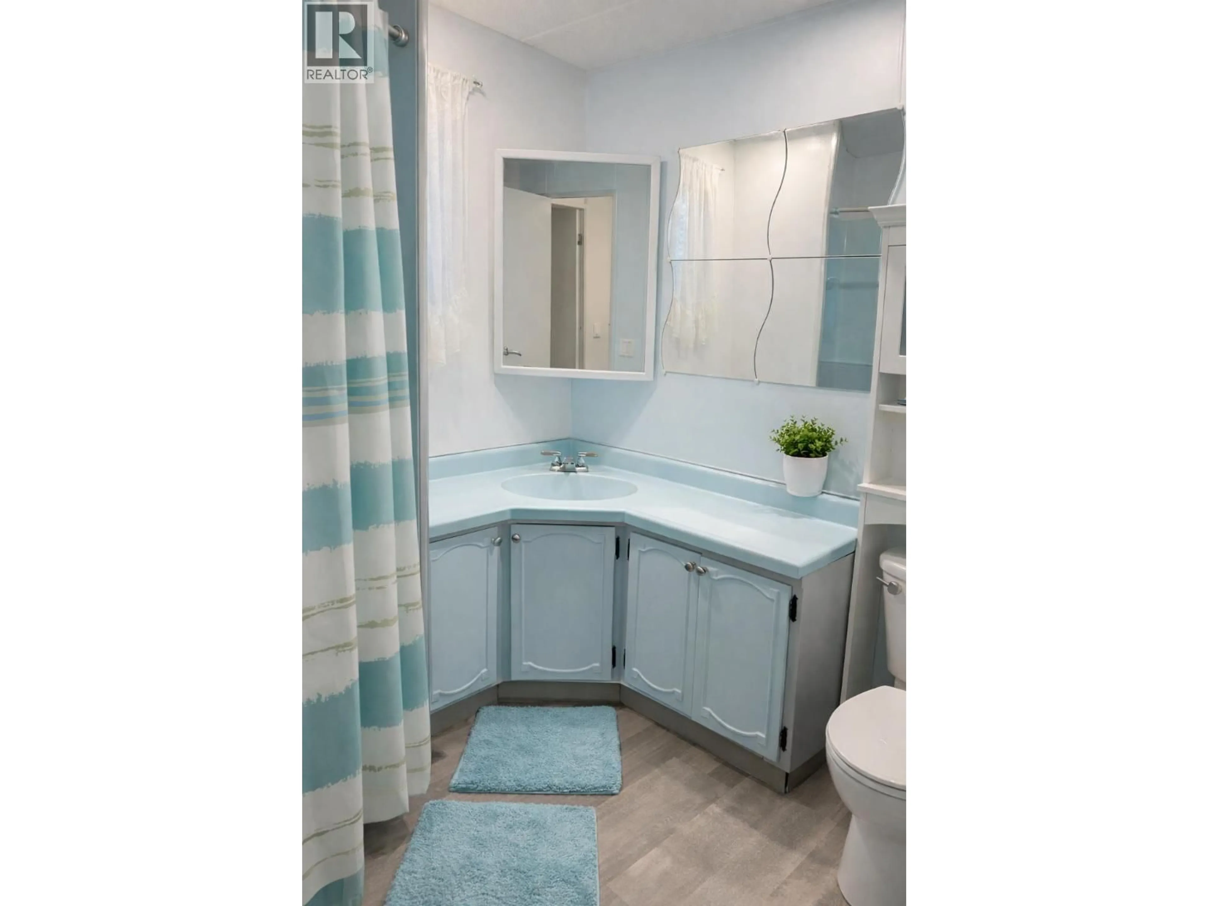 Standard bathroom, unknown for 31 - 3245 PARIS STREET, Penticton British Columbia V2A3T9
