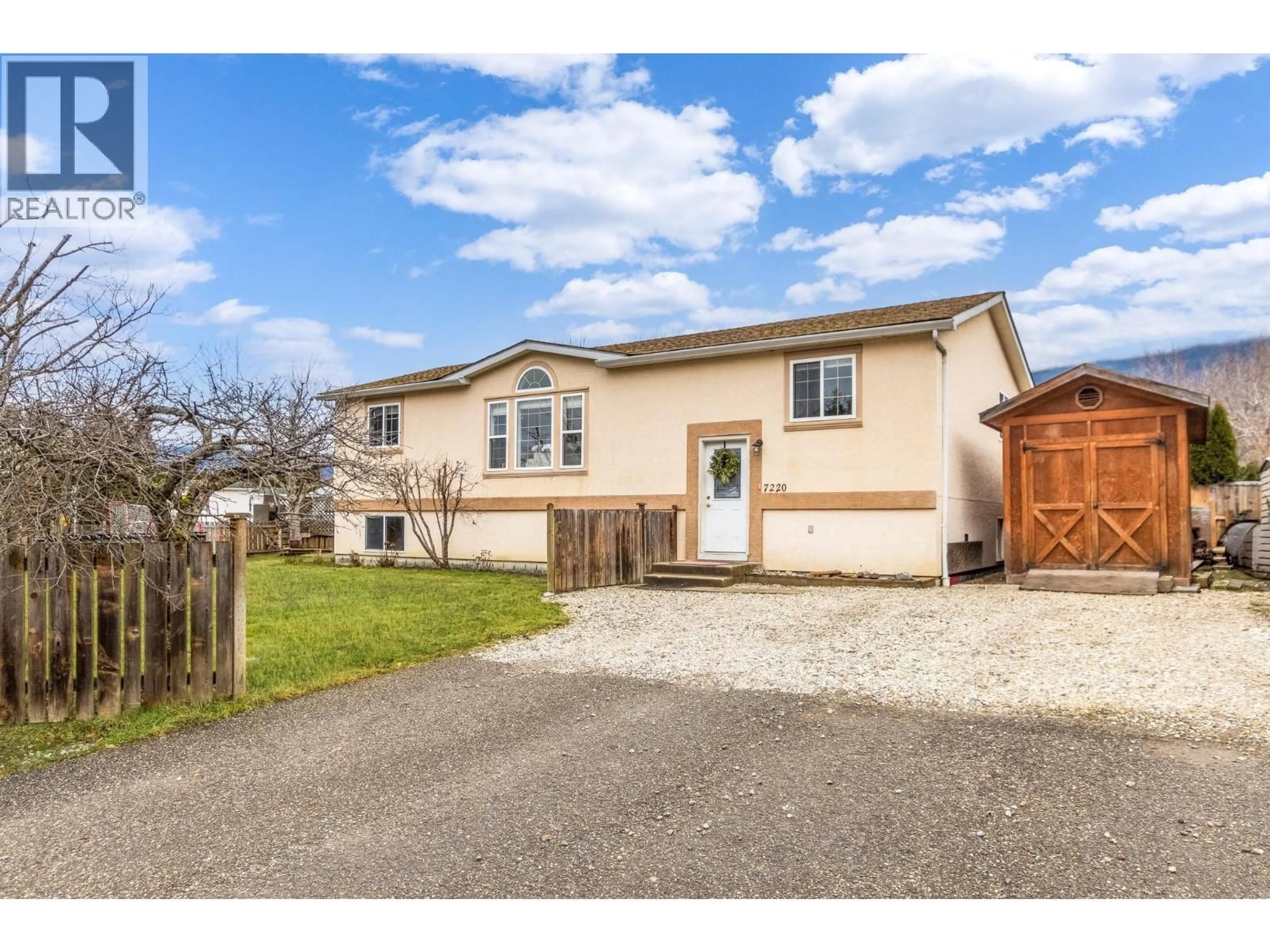 A pic from outside/outdoor area/front of a property/back of a property/a pic from drone, street for 7220 47 STREET NORTHEAST, Salmon Arm British Columbia V0E1K0