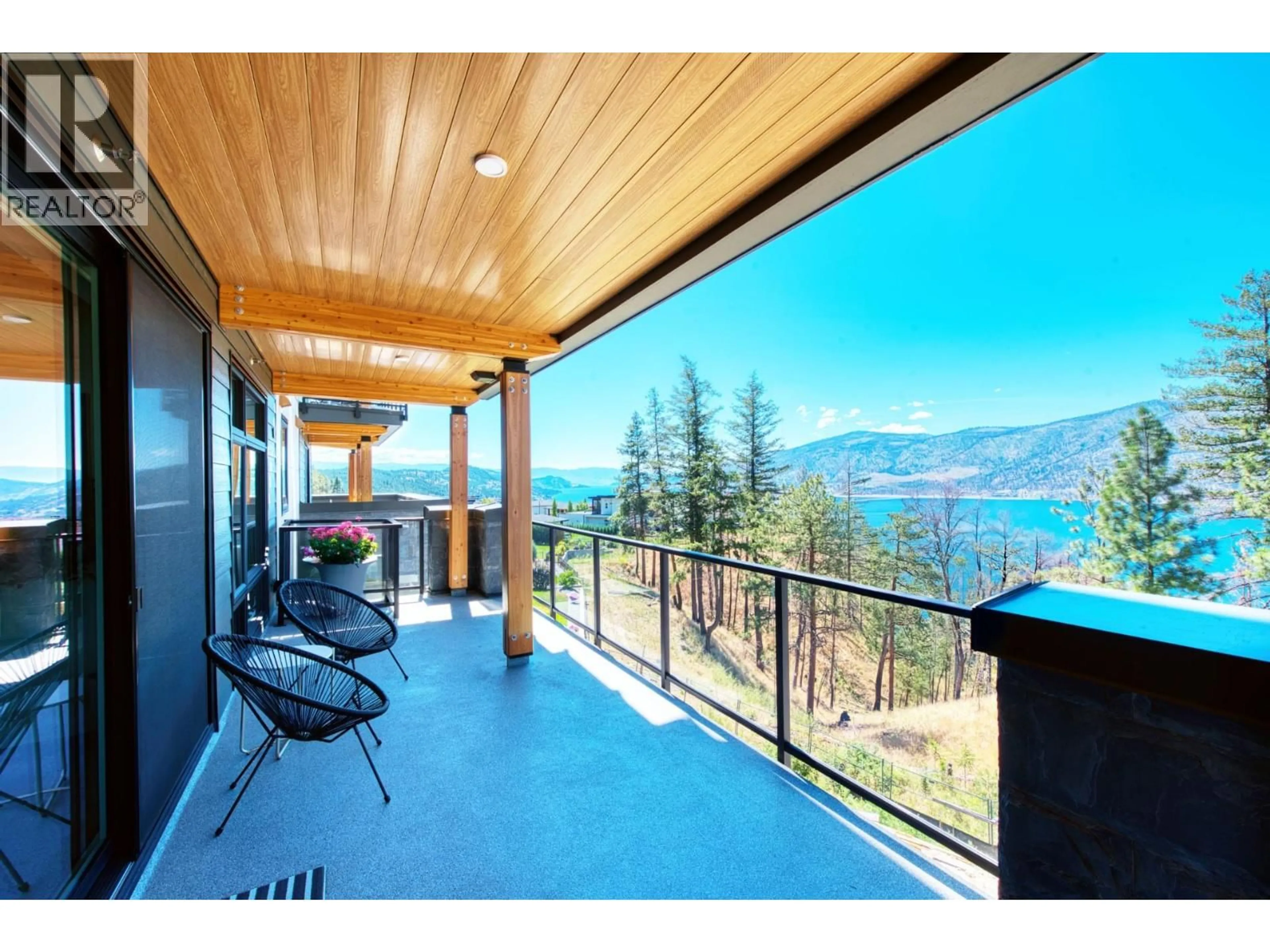 Patio, water/lake/river/ocean view for 306 - 9652 BENCHLAND DRIVE, Lake Country British Columbia V4V0C4