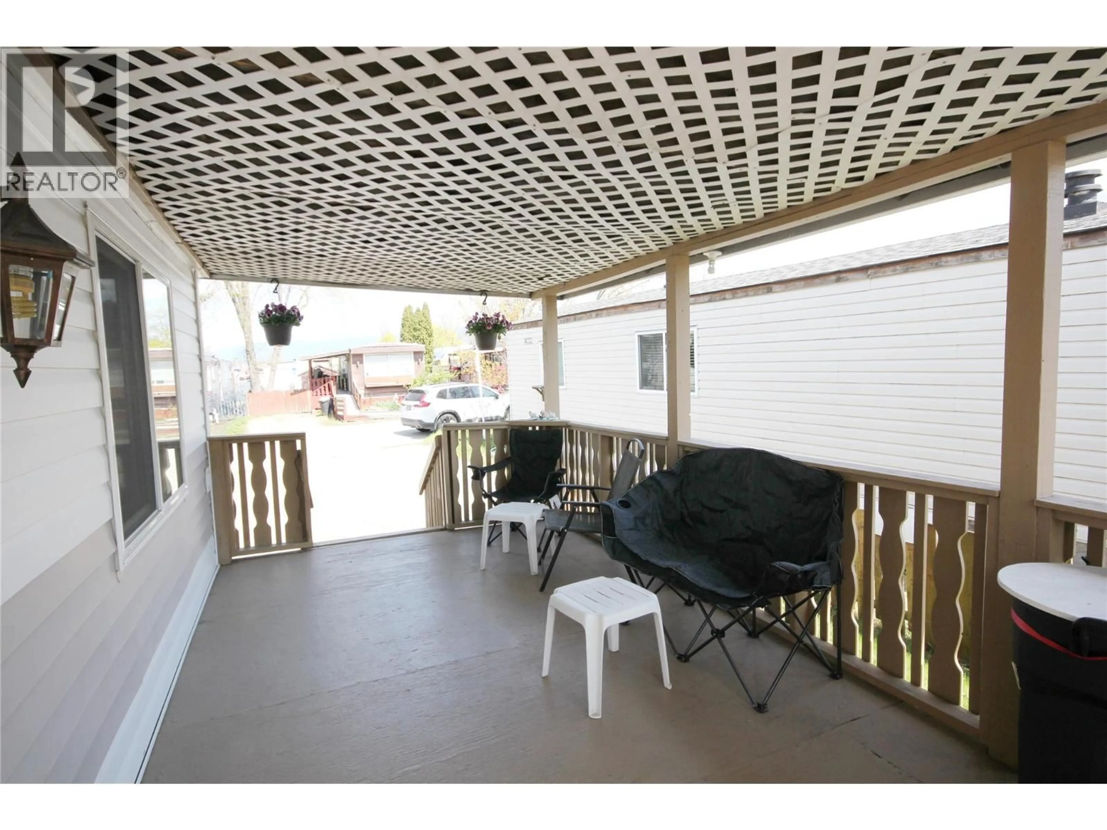 Patio, street for 73 - 3999 SKAHA LAKE ROAD, Penticton British Columbia V2A6J7