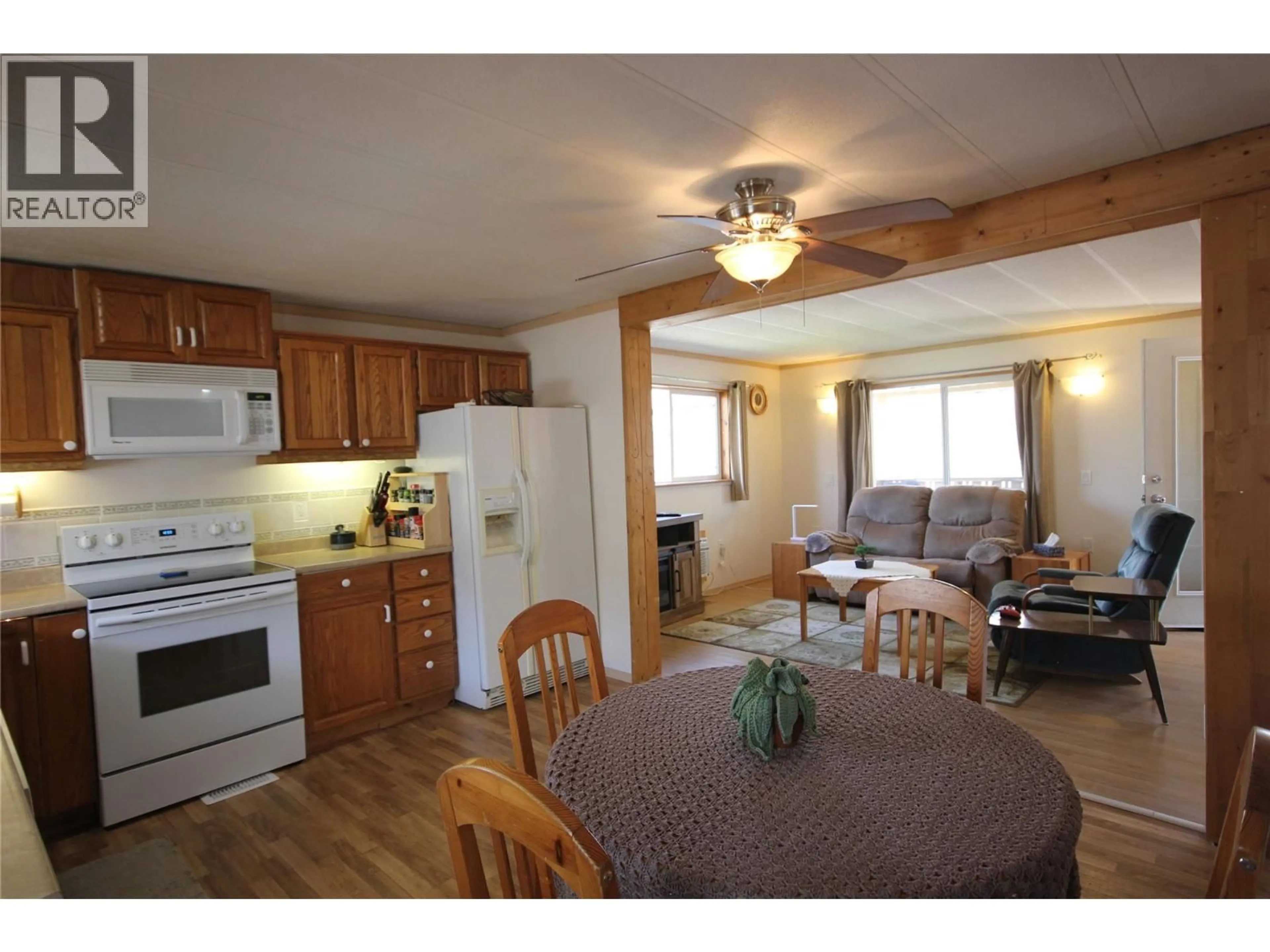 Standard kitchen, wood/laminate floor for 73 - 3999 SKAHA LAKE ROAD, Penticton British Columbia V2A6J7
