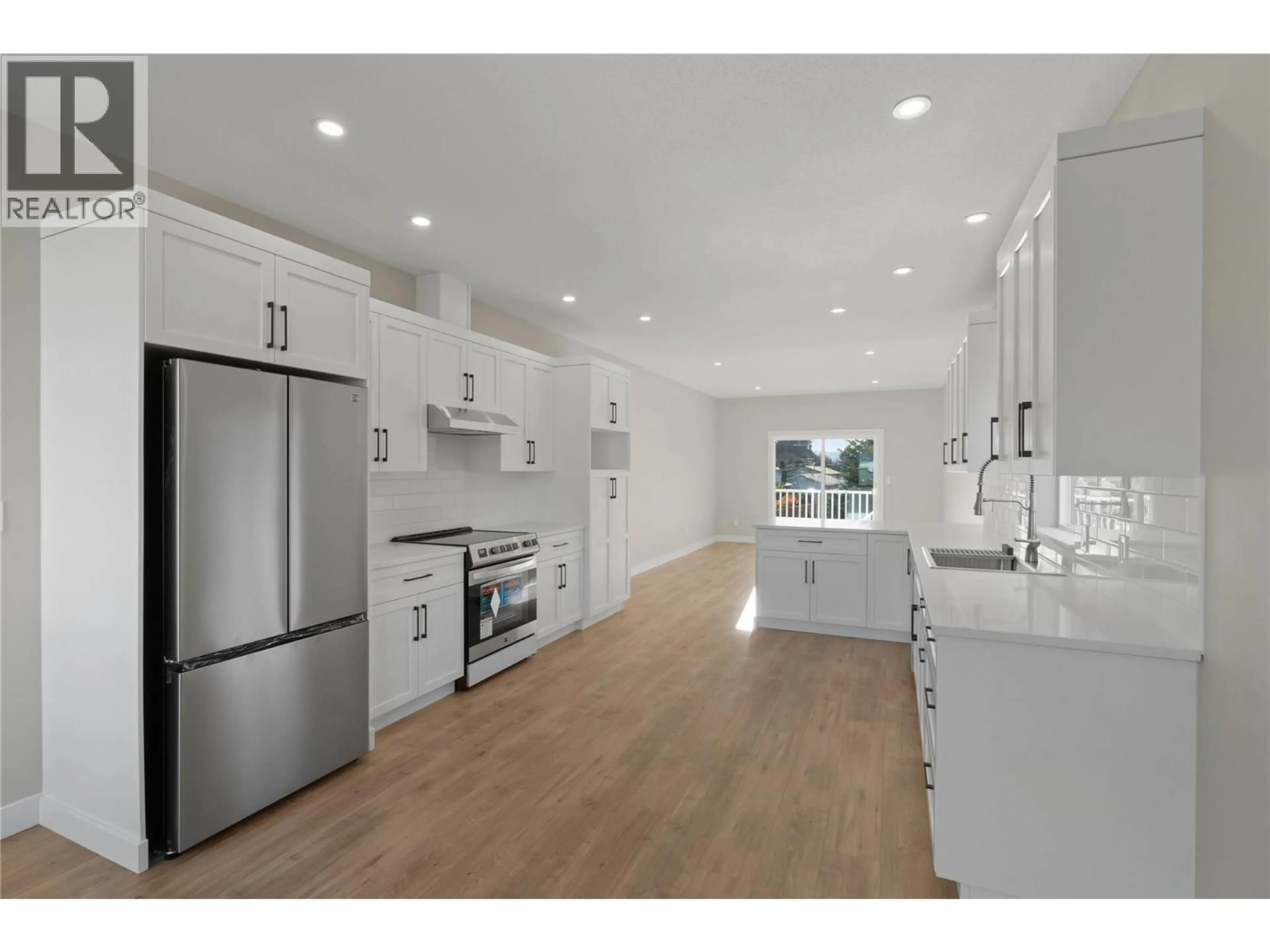 Open concept kitchen, unknown for 302 BROOKE DRIVE, Chase British Columbia