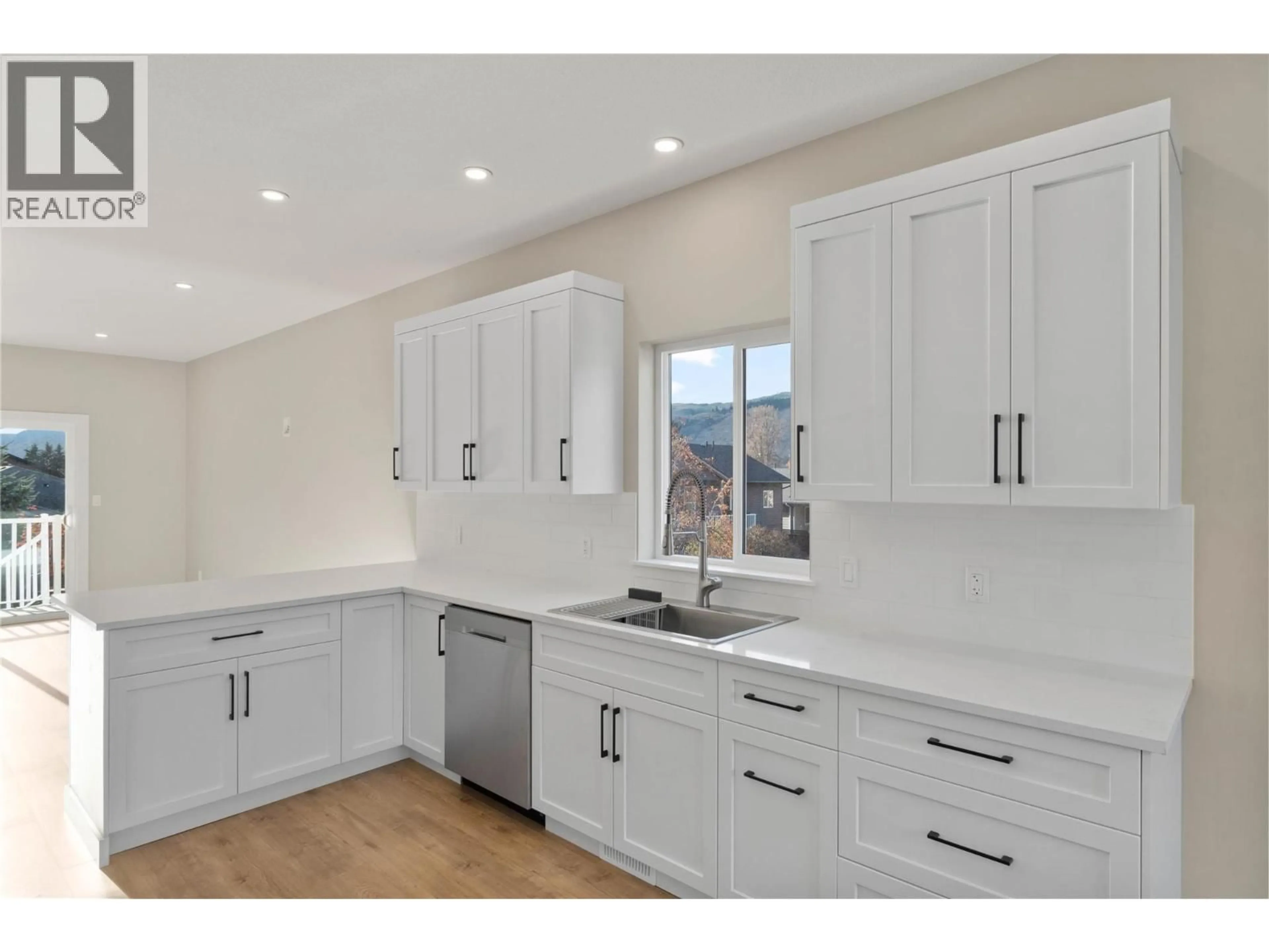 Open concept kitchen, unknown for 302 BROOKE DRIVE, Chase British Columbia