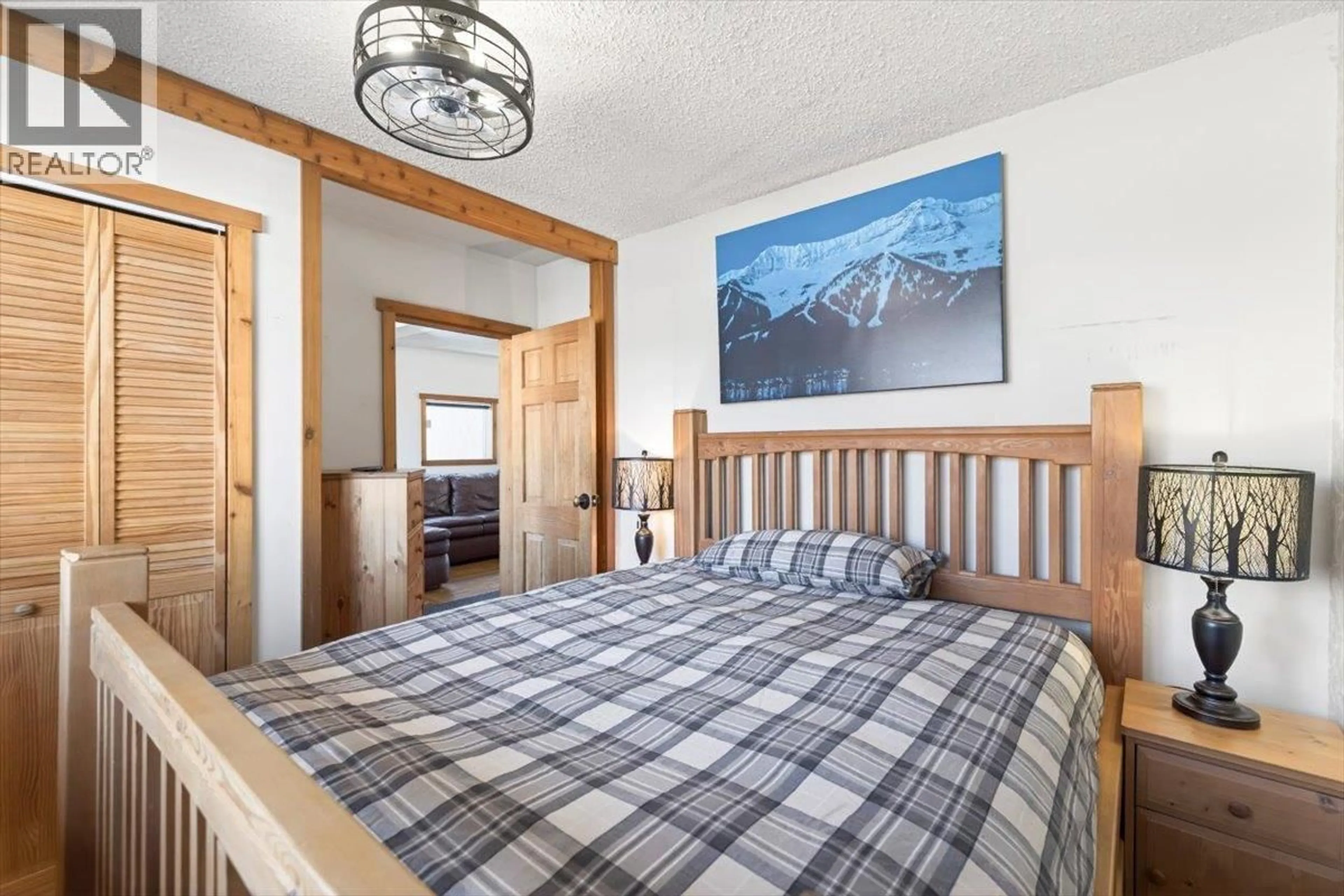 Bedroom with bed, unknown for A - 1091 4TH AVENUE, Fernie British Columbia V0B1M0
