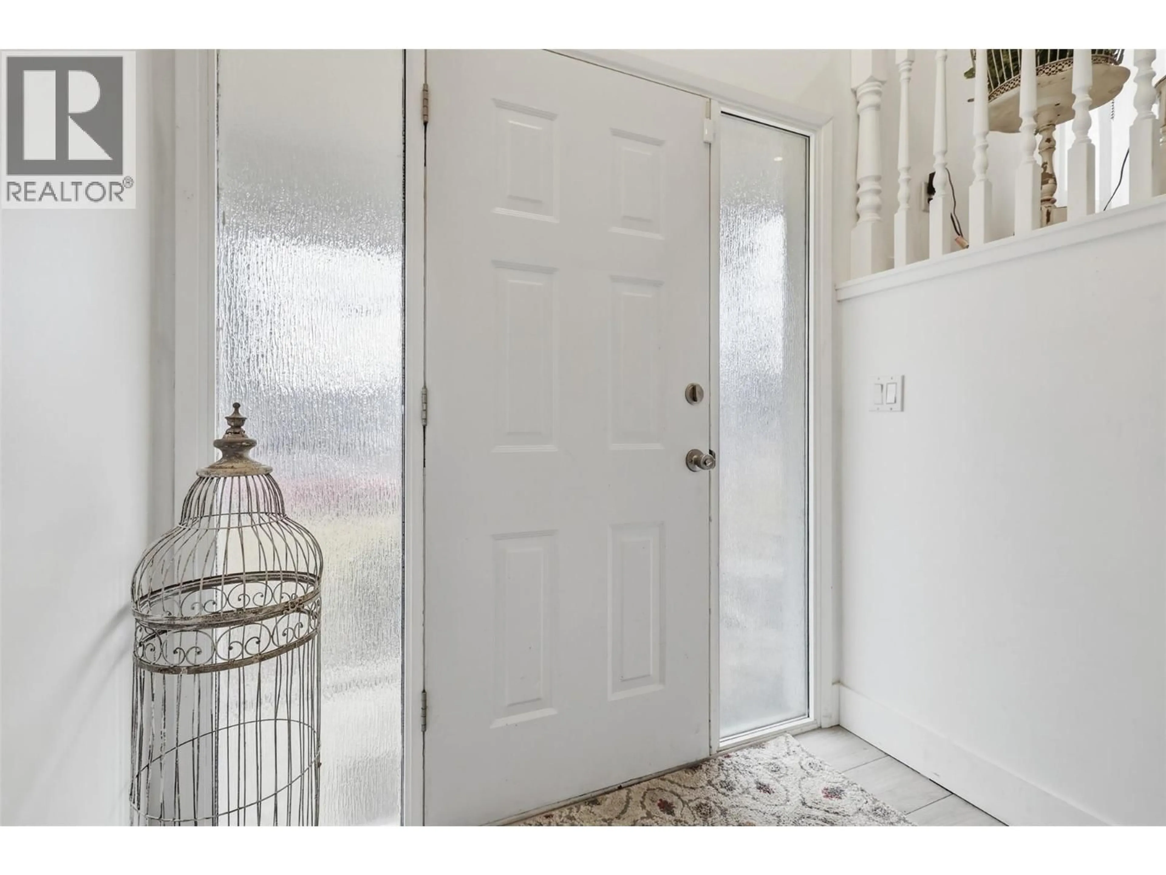 Indoor entryway for 2163 PARKER DRIVE, Merritt British Columbia V1K1J1