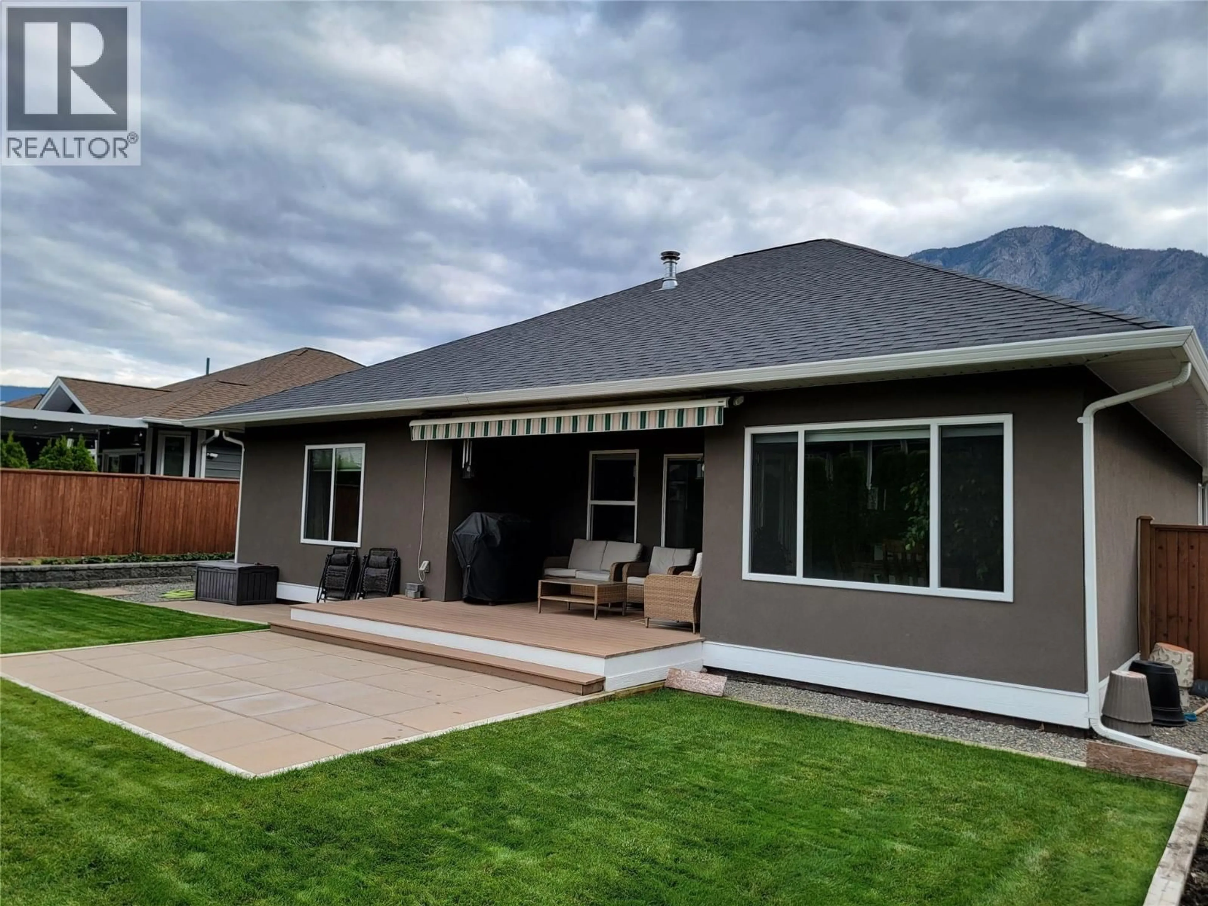 Home with vinyl exterior material, mountain view for 304 K VIEW CRESCENT, Keremeos British Columbia V0X1N2