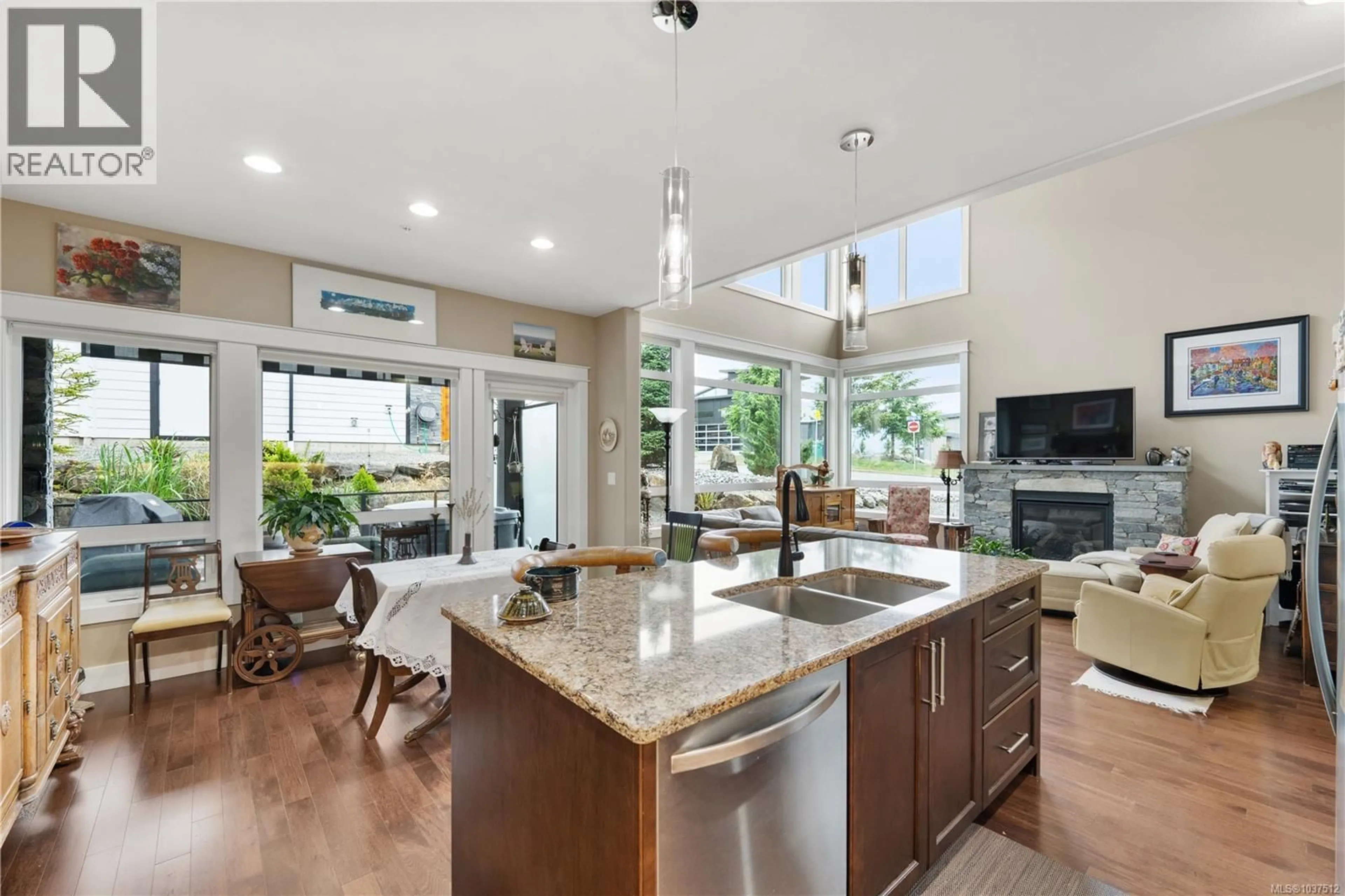 Open concept kitchen, ceramic/tile floor for 3405 OCEAN MIST PLACE, Nanaimo British Columbia V9T0E7