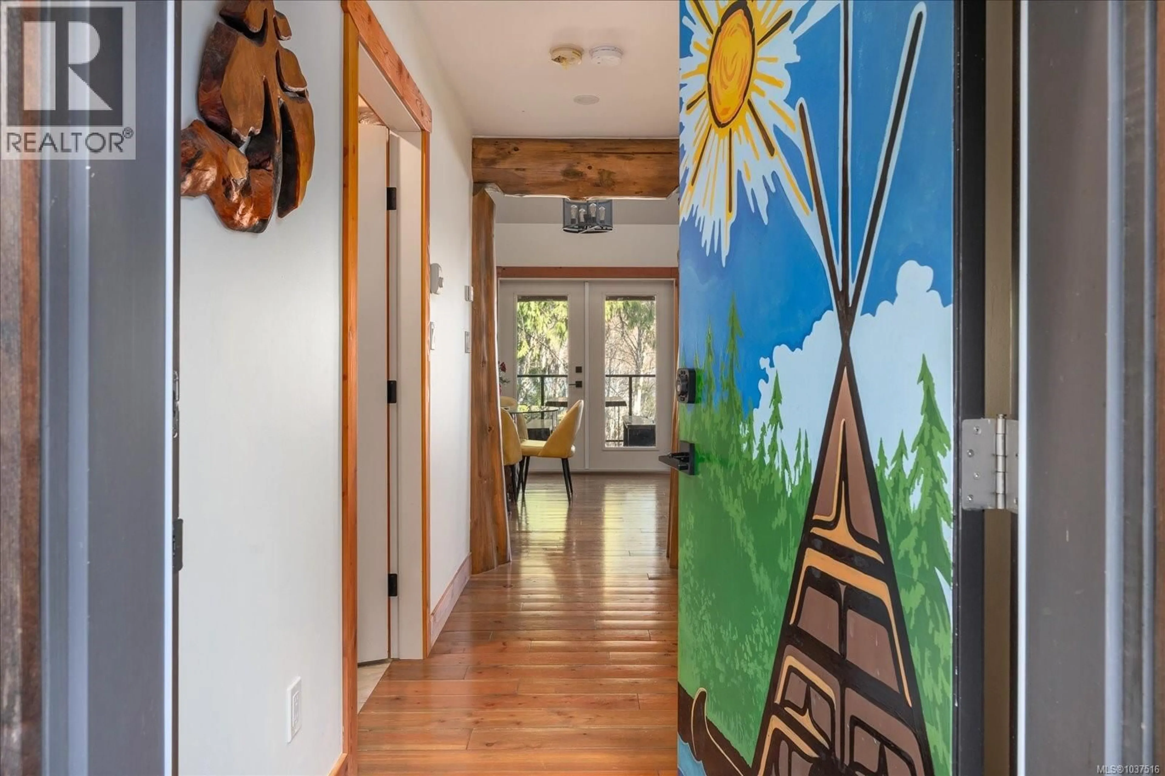 Indoor entryway for 2376 SHADY LANE, Qualicum Beach British Columbia V9K2L7