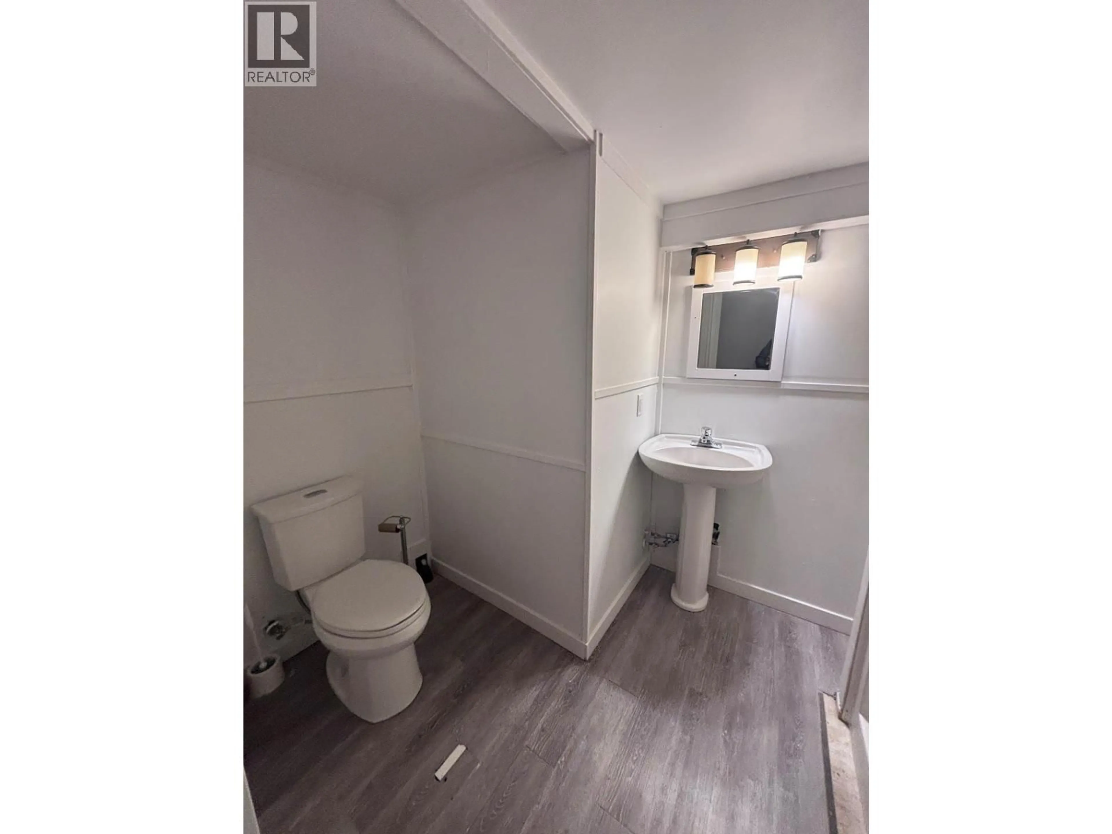 A pic of a room for 6 - 1720 WESTSYDE ROAD, Kamloops British Columbia v2b7b7