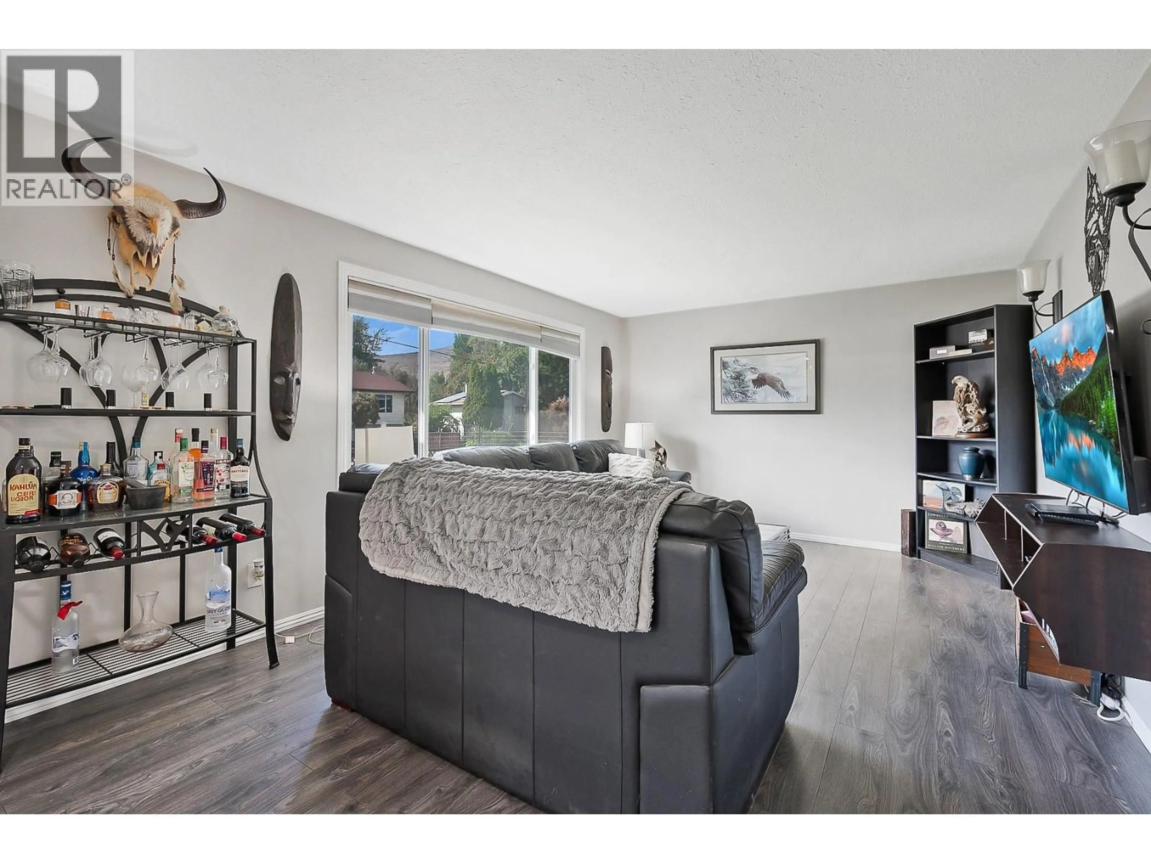 Living room with furniture, unknown for 2305 39 STREET, Vernon British Columbia V1T7W9