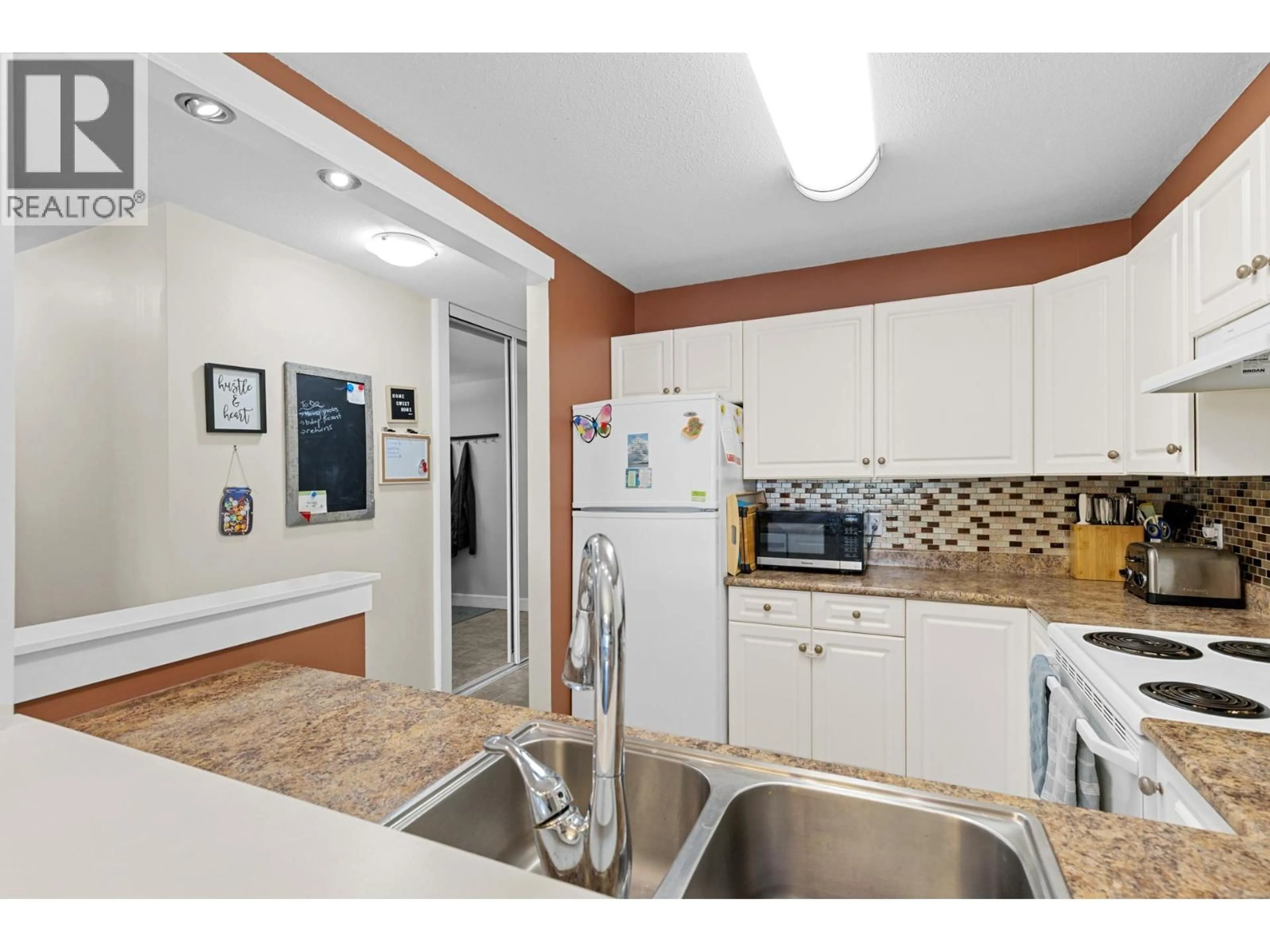 Standard kitchen, unknown for 209 - 400 SUTTON CRESCENT, Kelowna British Columbia V1Y1Y3