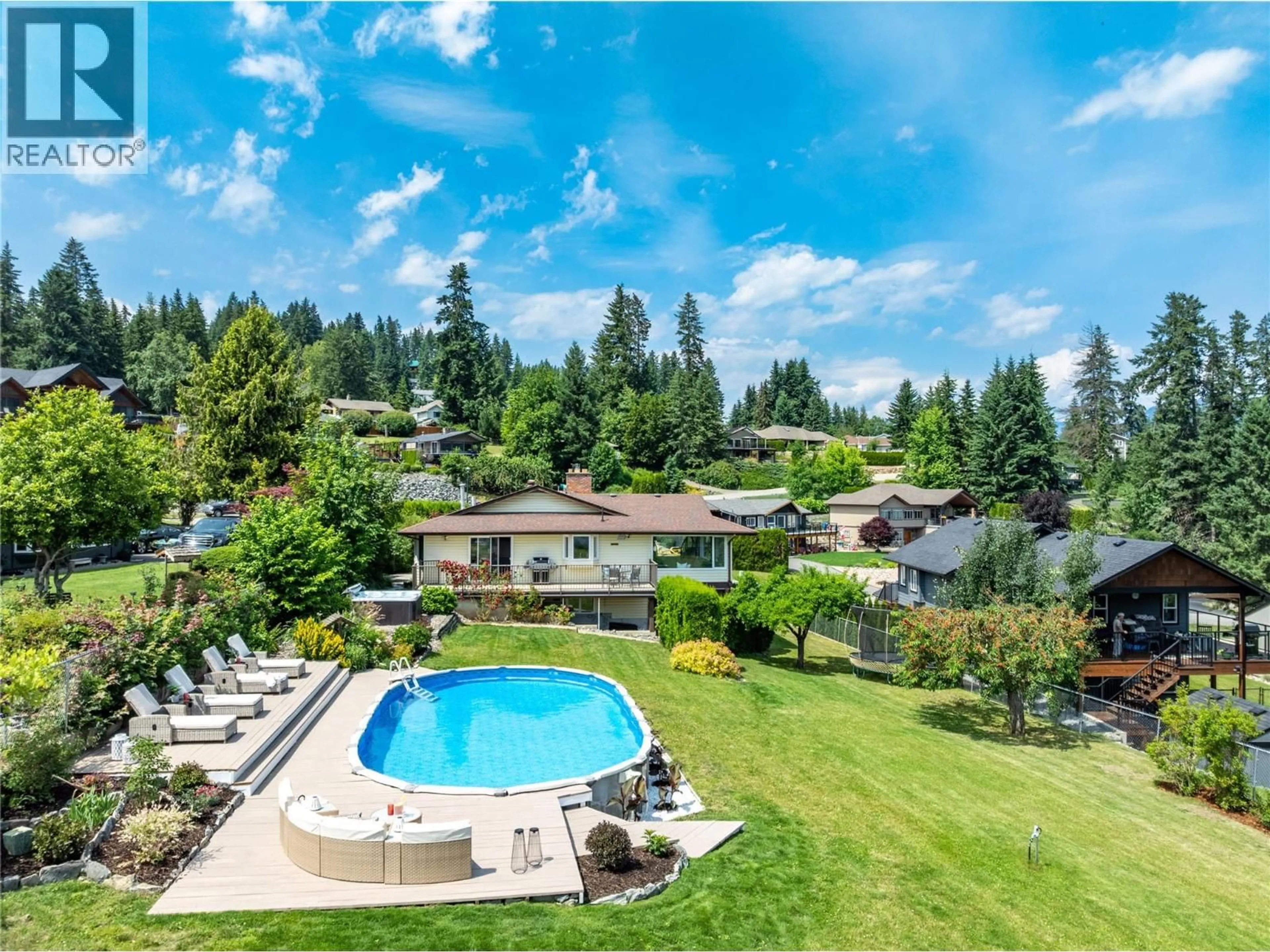 A pic from outside/outdoor area/front of a property/back of a property/a pic from drone, mountain view for 2484 SUNRISE BOULEVARD, Blind Bay British Columbia V0E2W2