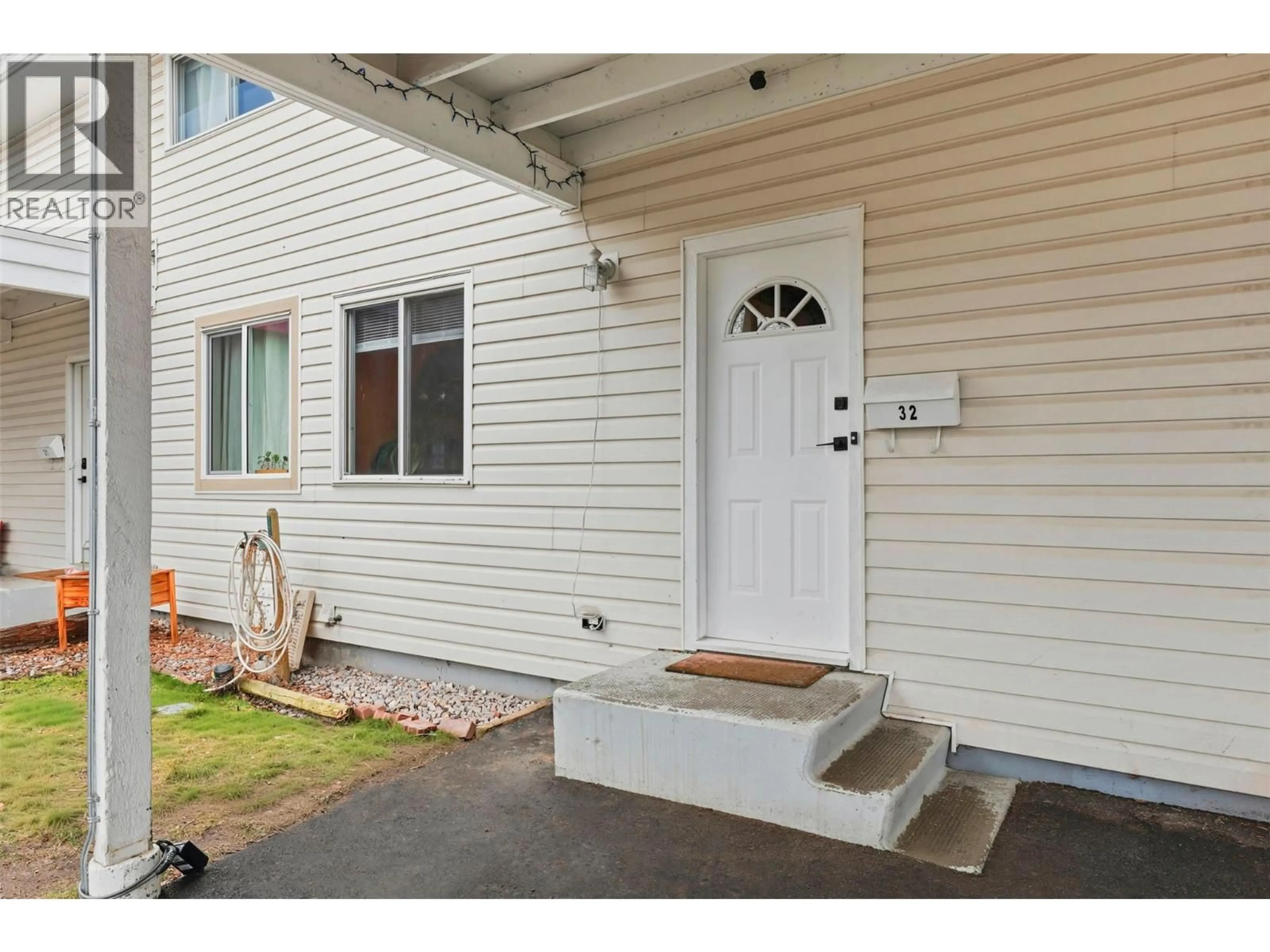 Unknown for 32 - 2568 SANDPIPER DRIVE, Kamloops British Columbia V2B6X1