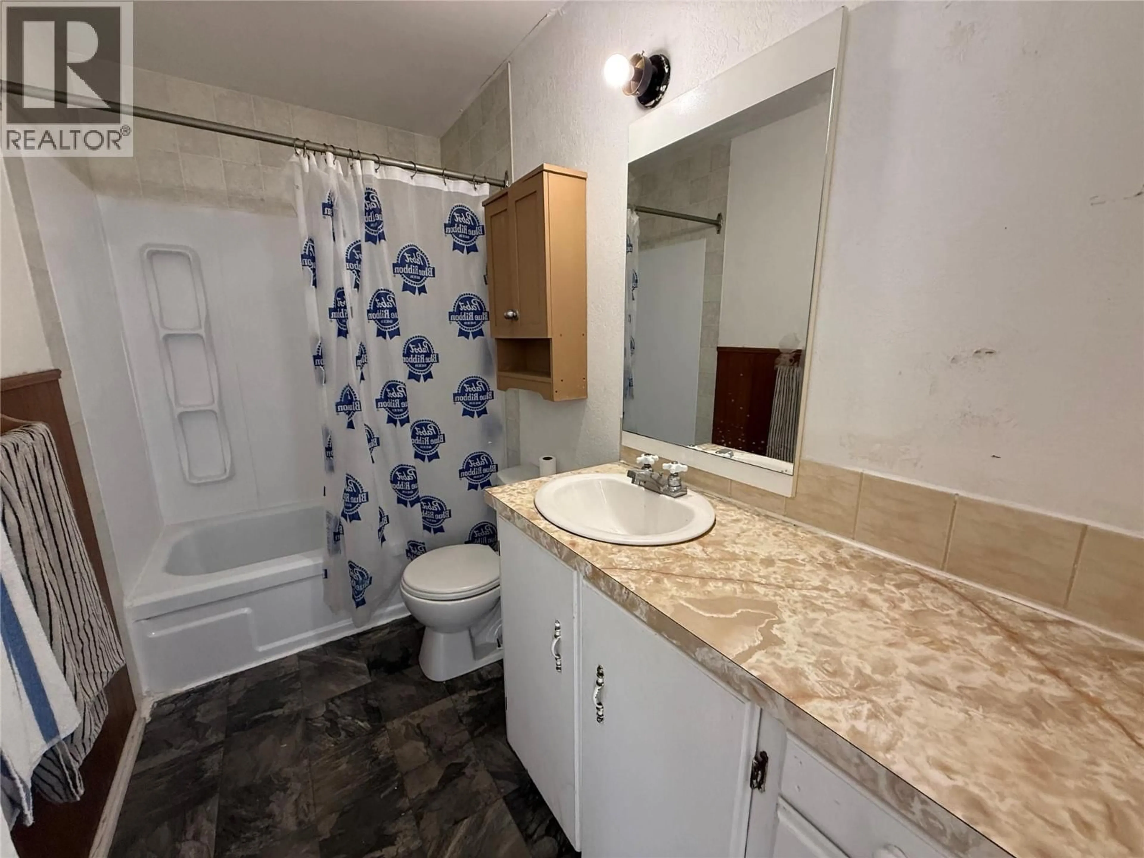 Standard bathroom, unknown for 9713 9 STREET, Dawson Creek British Columbia V1G3S7