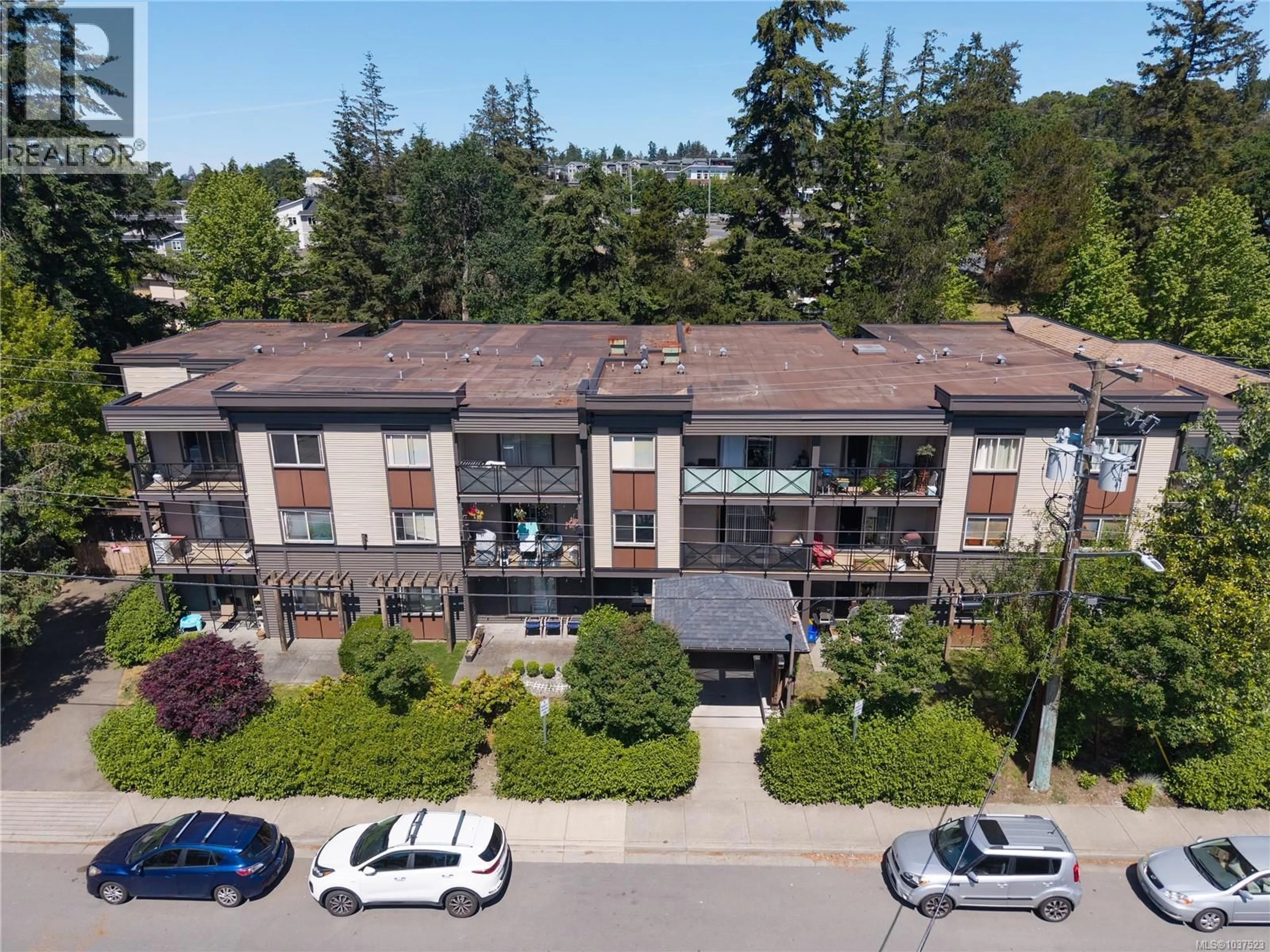A pic from outside/outdoor area/front of a property/back of a property/a pic from drone, unknown for 103 - 1600 CASPERS WAY, Nanaimo British Columbia V9S1K1