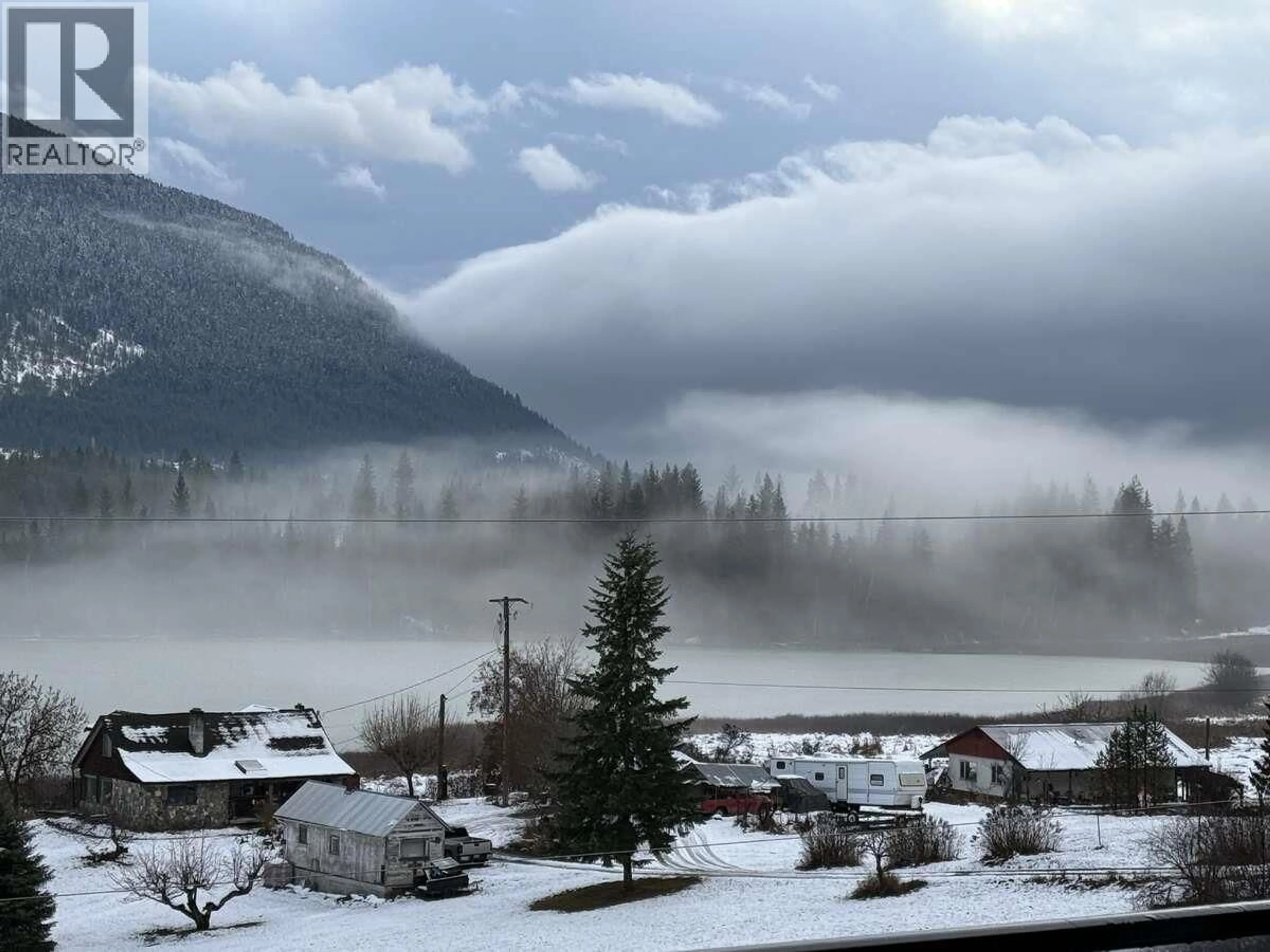 Blurry image for 3304 WHITE LAKE ROAD, Sorrento British Columbia V0E2W1