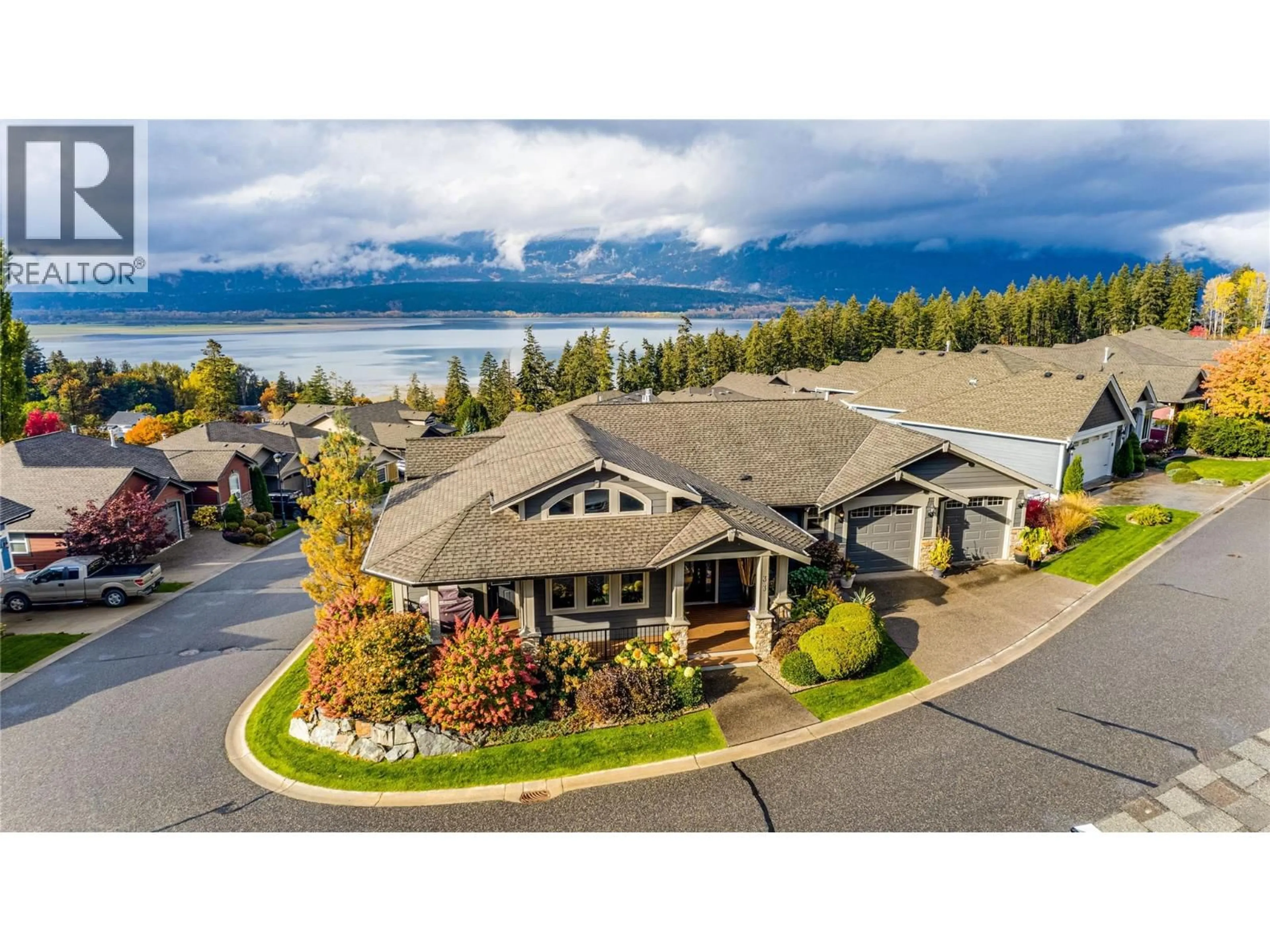 A pic from outside/outdoor area/front of a property/back of a property/a pic from drone, water/lake/river/ocean view for 33 - 2990 20 STREET NORTHEAST, Salmon Arm British Columbia V1E3M4