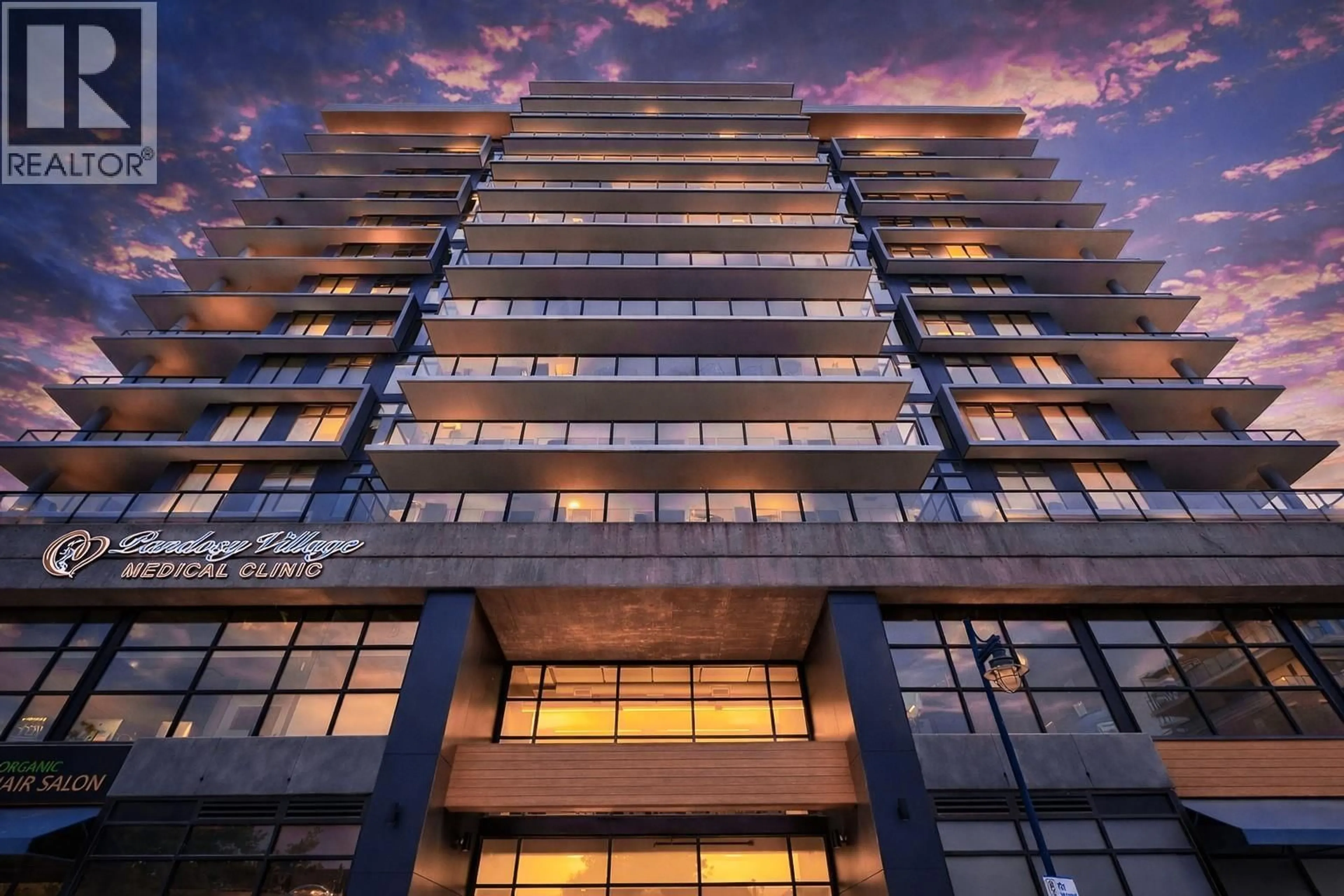 Indoor foyer for 406 - 485 GROVES AVENUE, Kelowna British Columbia V1Y0C1