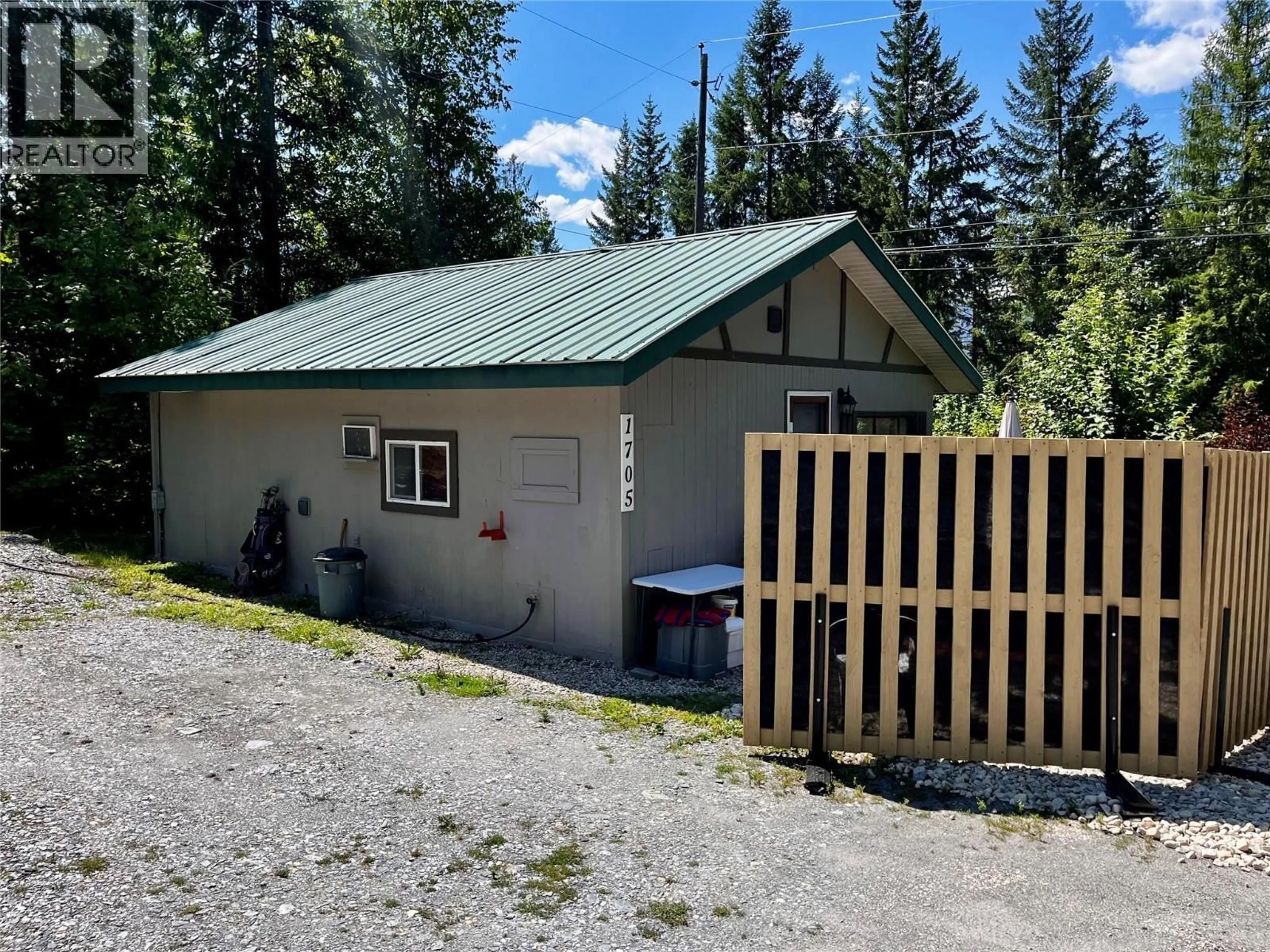 Shed for 1701 HIGHWAY 23 HIGHWAY, Nakusp British Columbia V0G1R0